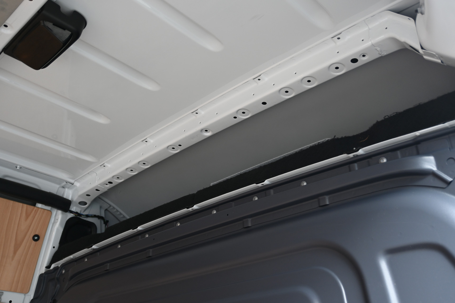 Mercedes-Benz Sprinter 13