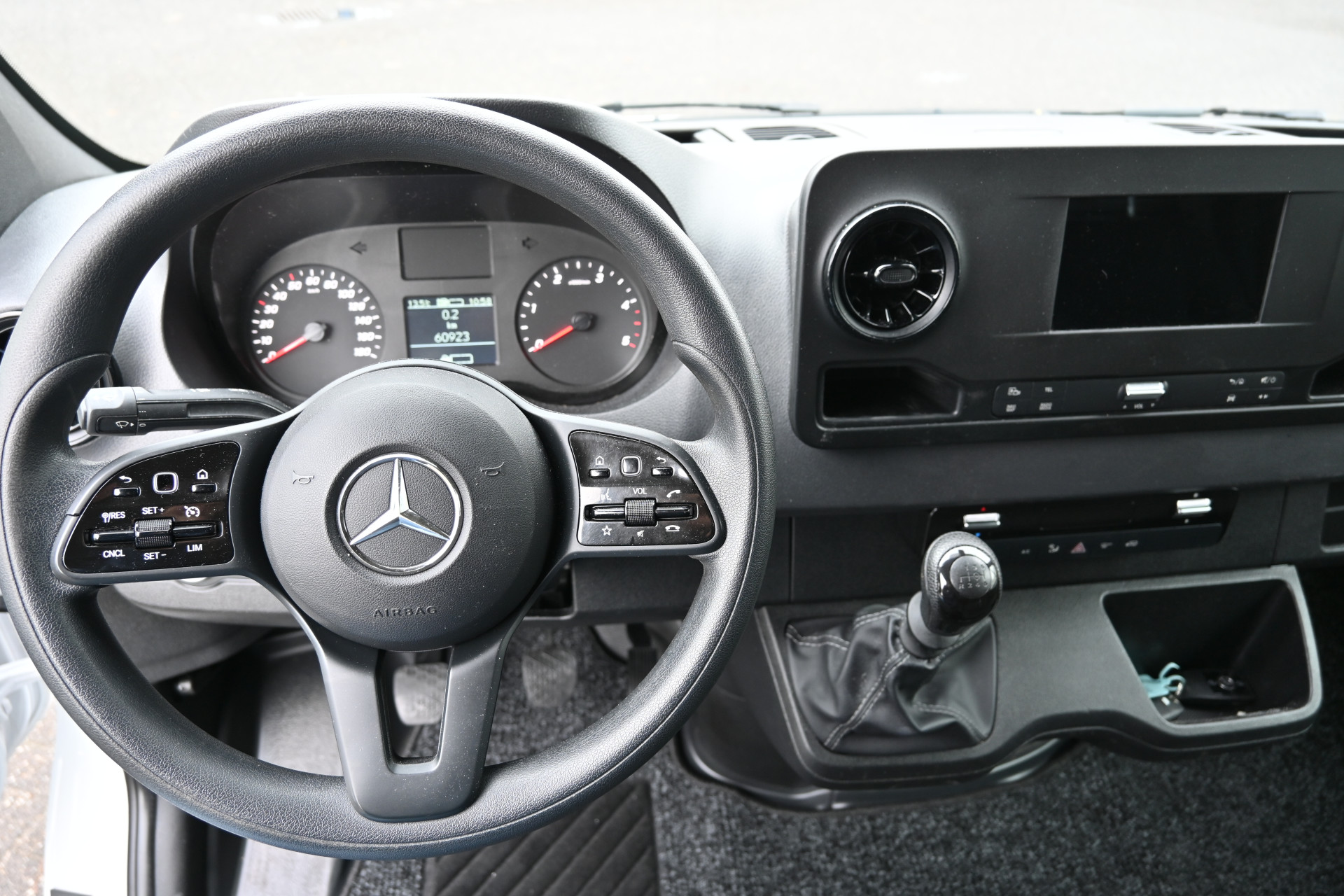 Mercedes-Benz Sprinter 15