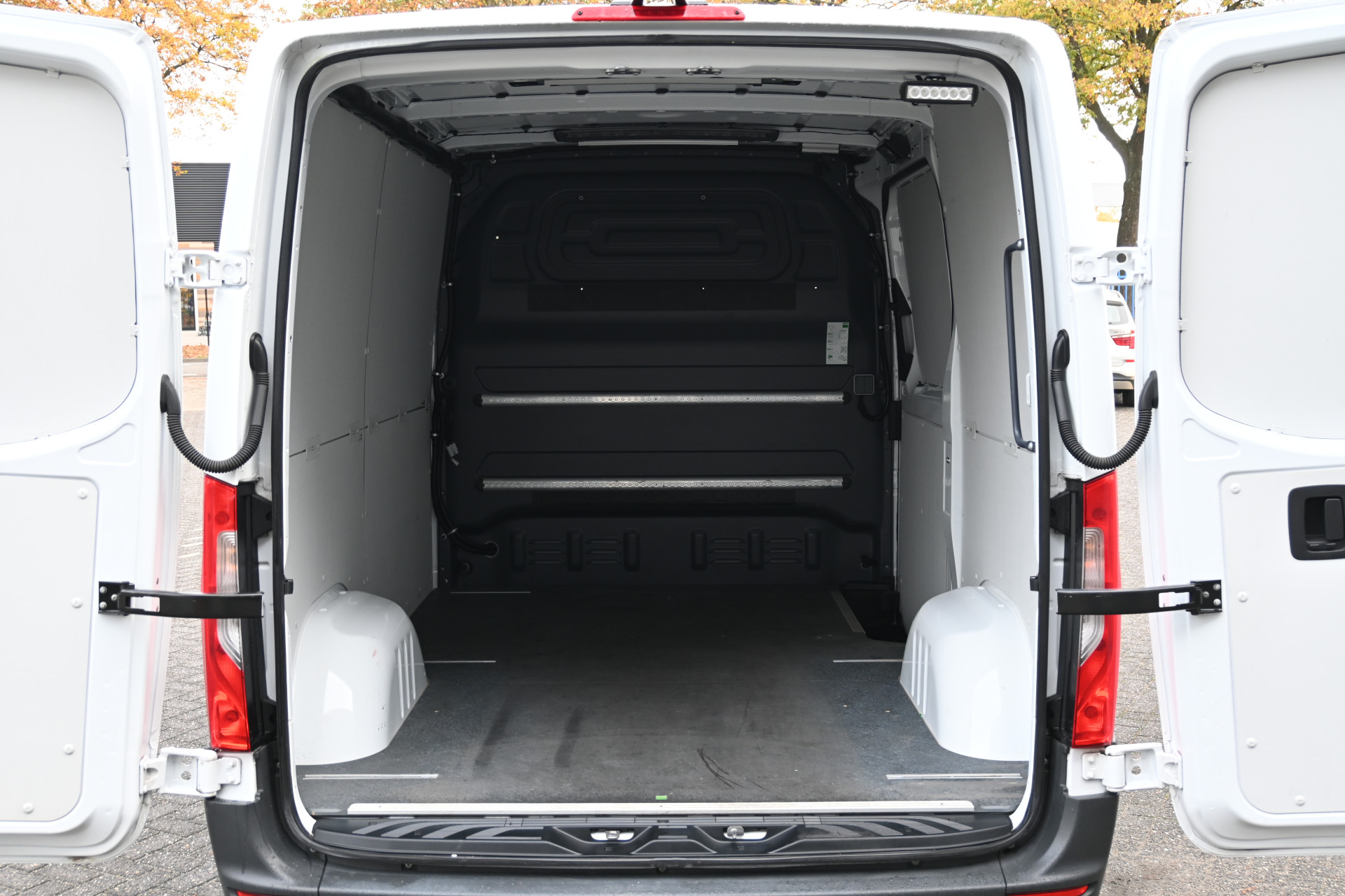 Mercedes-Benz Sprinter 12