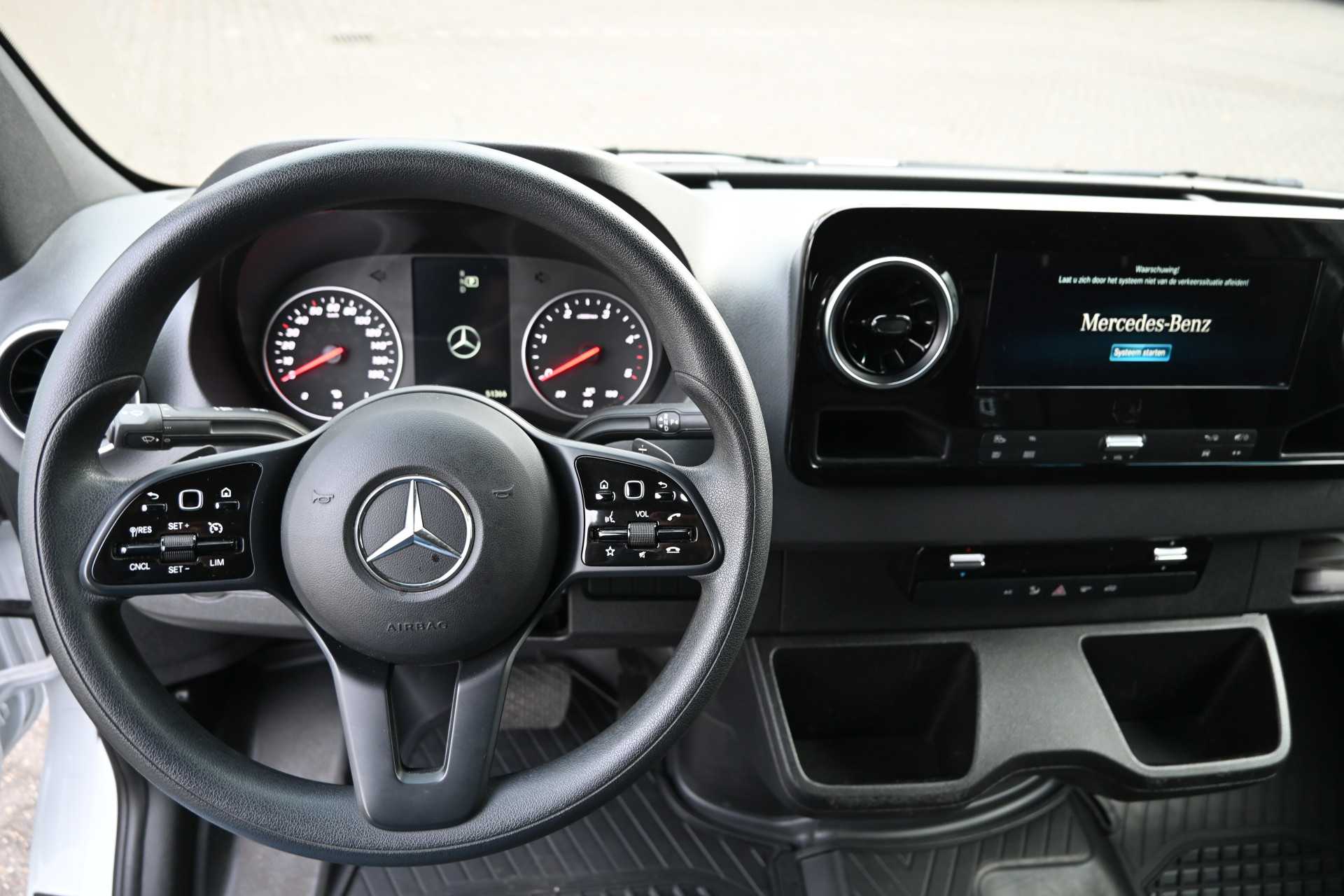 Mercedes-Benz Sprinter 15