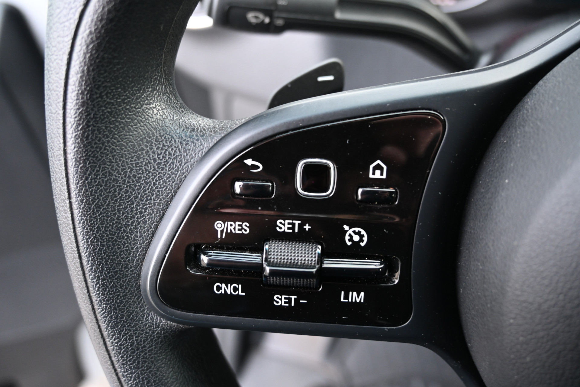 Mercedes-Benz Sprinter 16