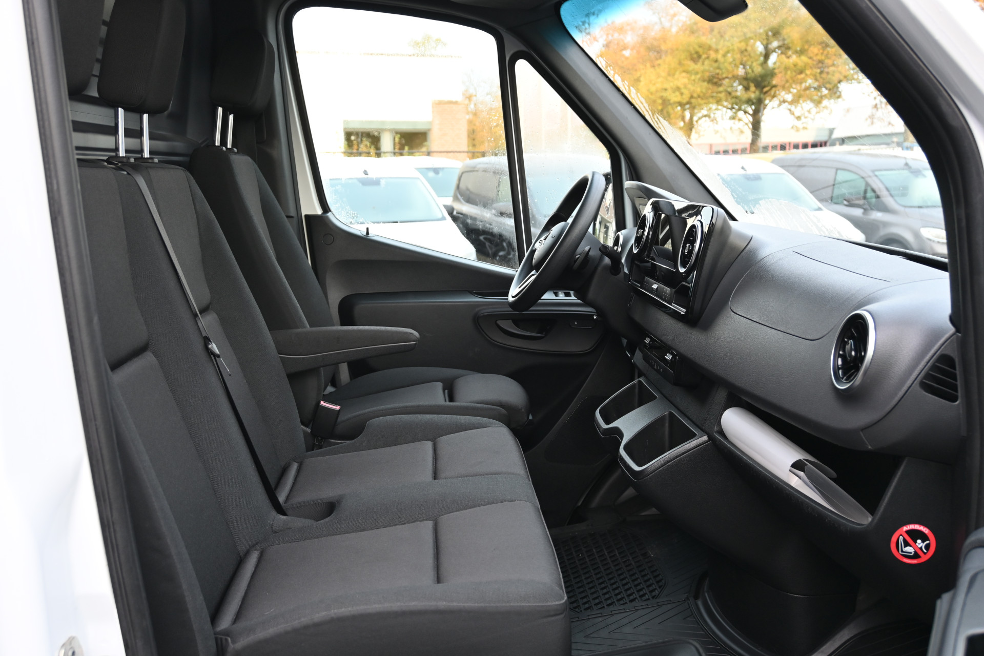 Mercedes-Benz Sprinter 8