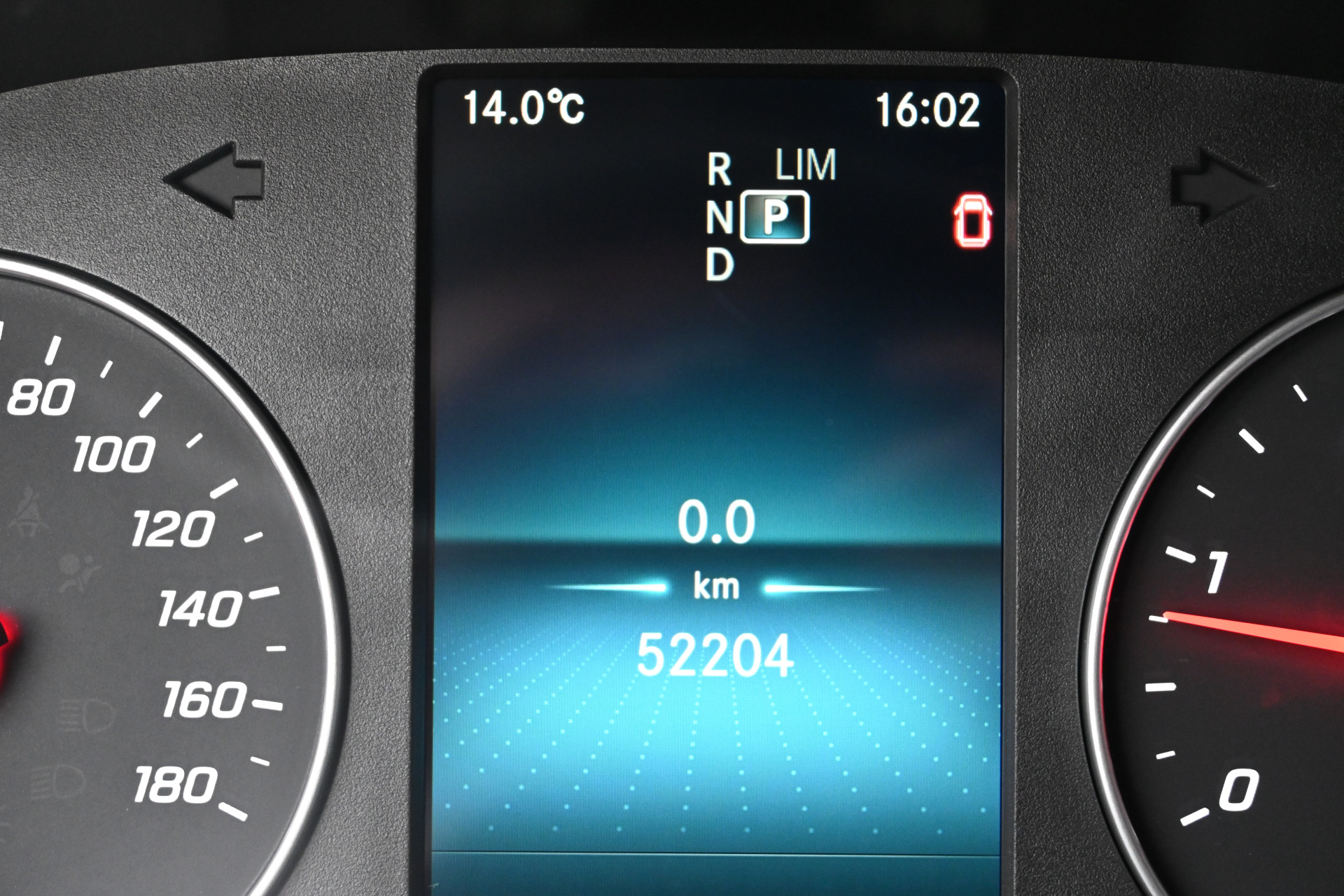 Mercedes-Benz Sprinter 16