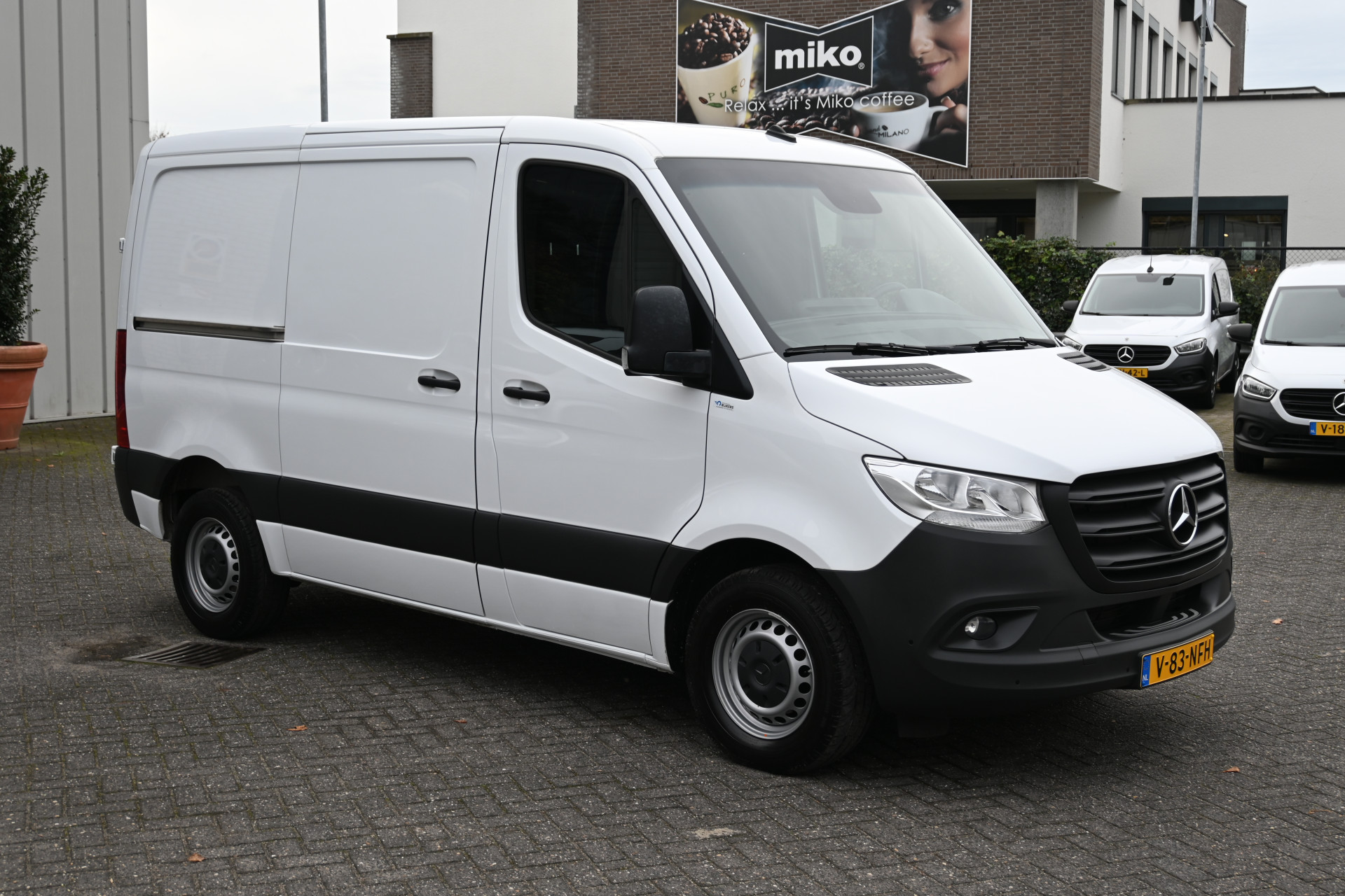 Mercedes-Benz Sprinter 8