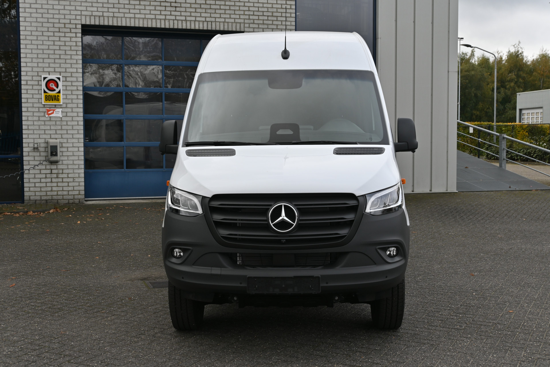 Mercedes-Benz Sprinter 2