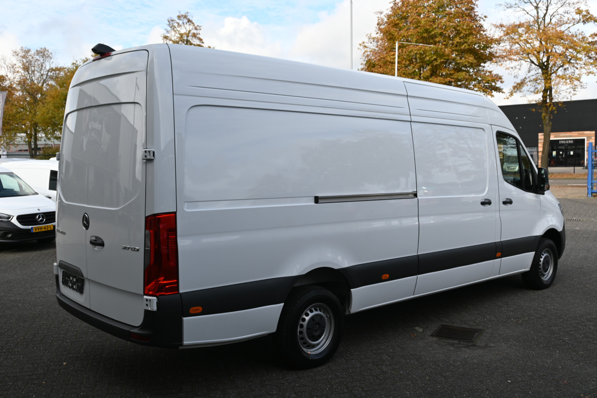 Mercedes-Benz Sprinter 2