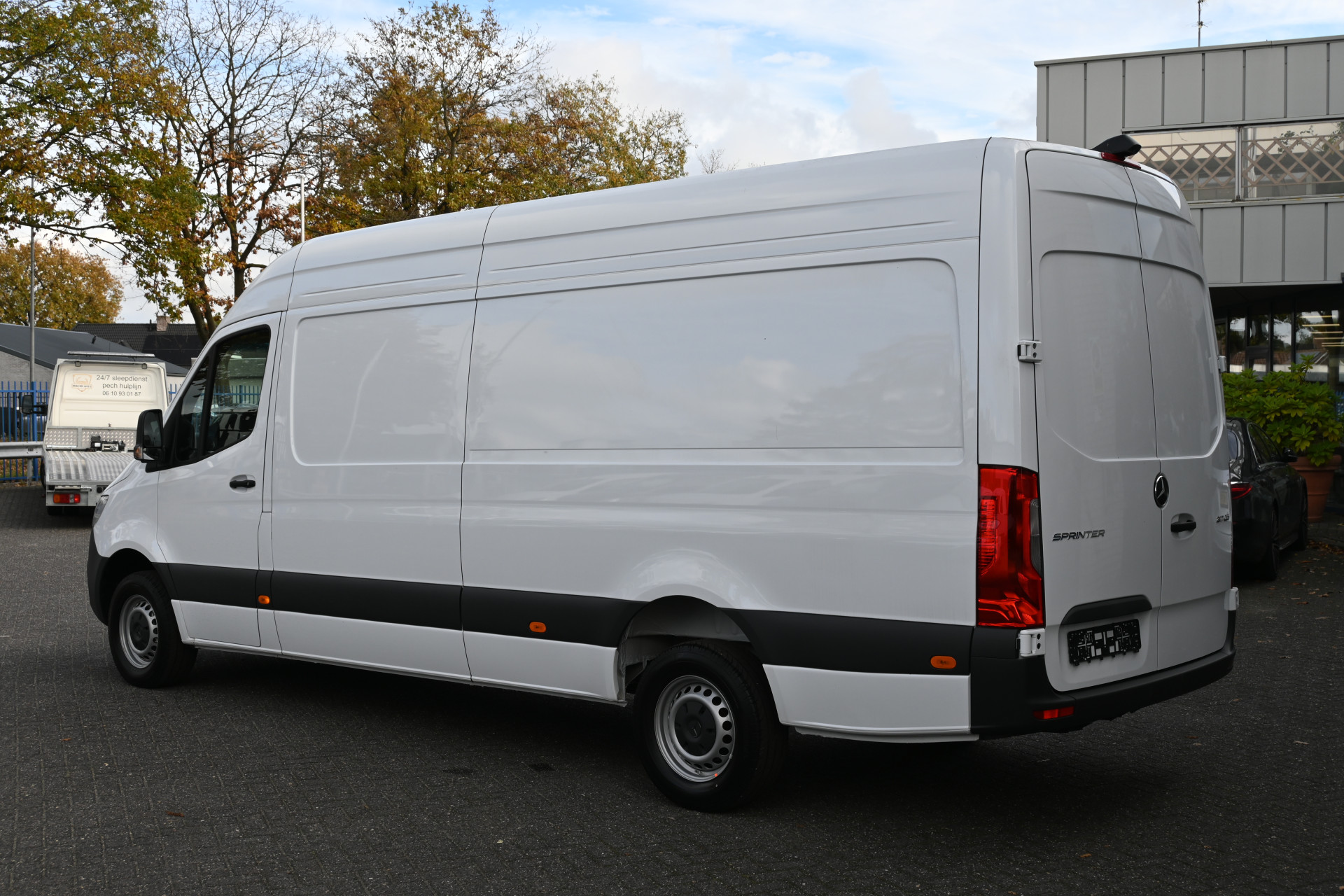 Mercedes-Benz Sprinter 8