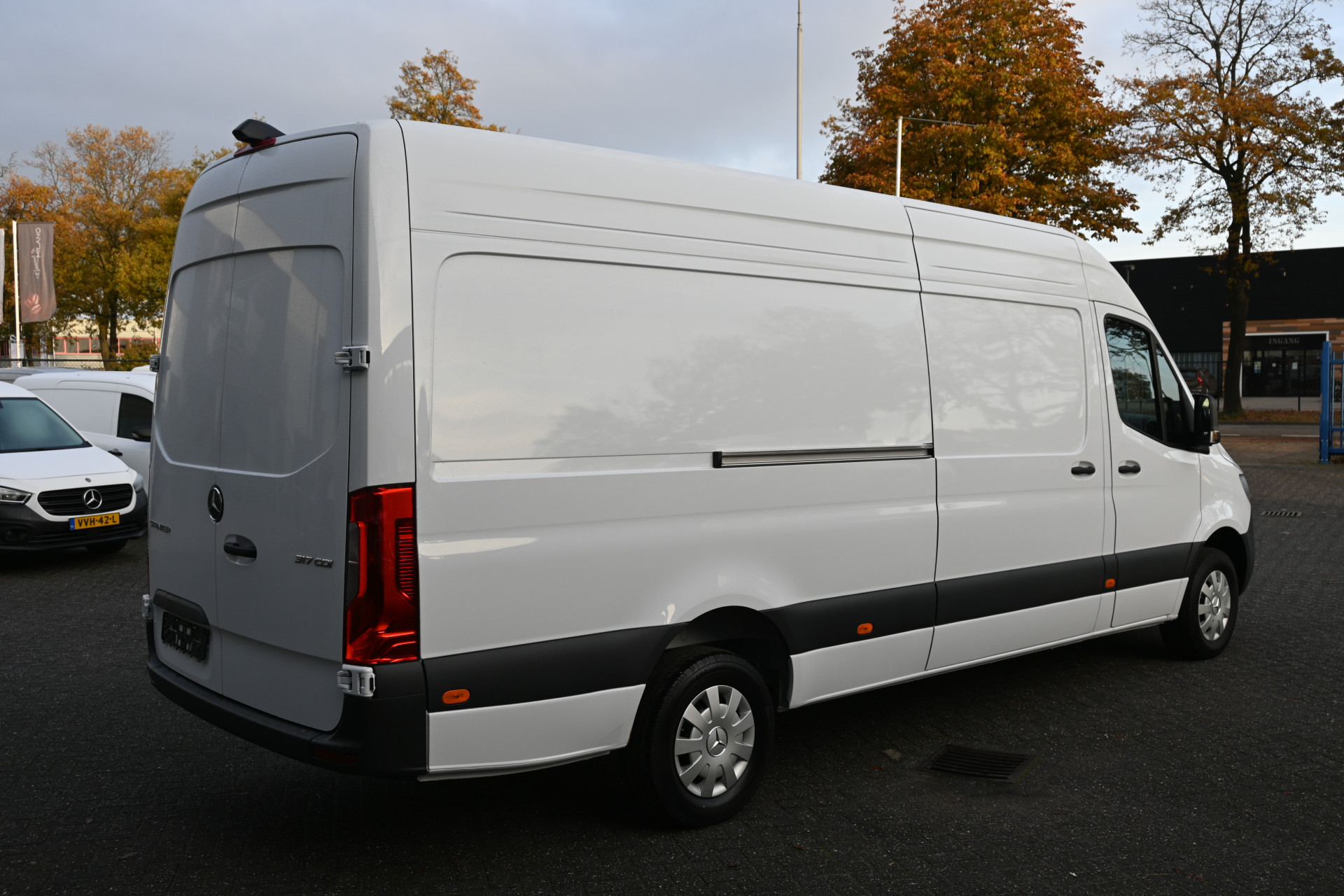 Mercedes-Benz Sprinter 2