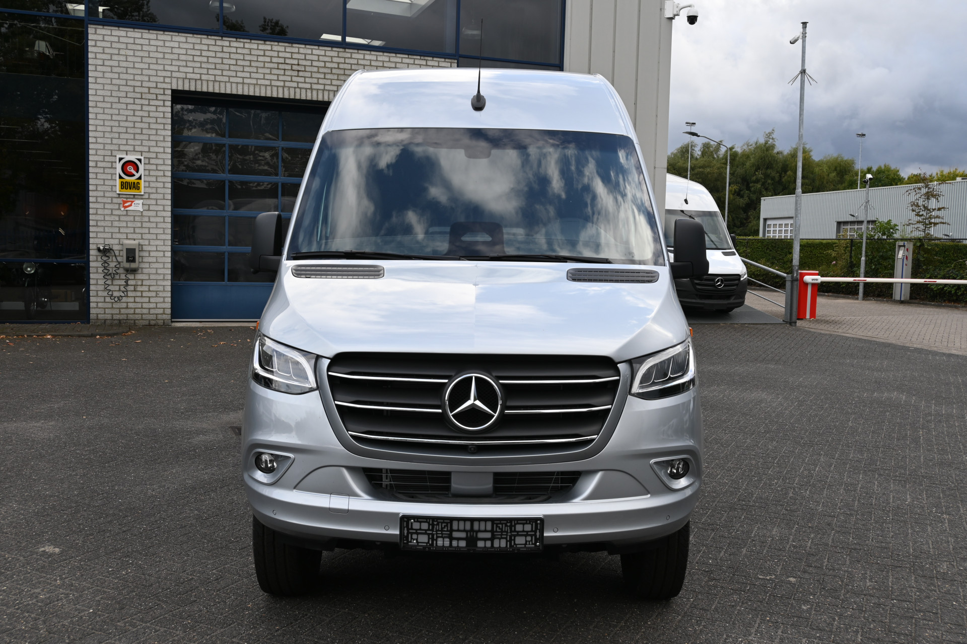 Mercedes-Benz Sprinter 1