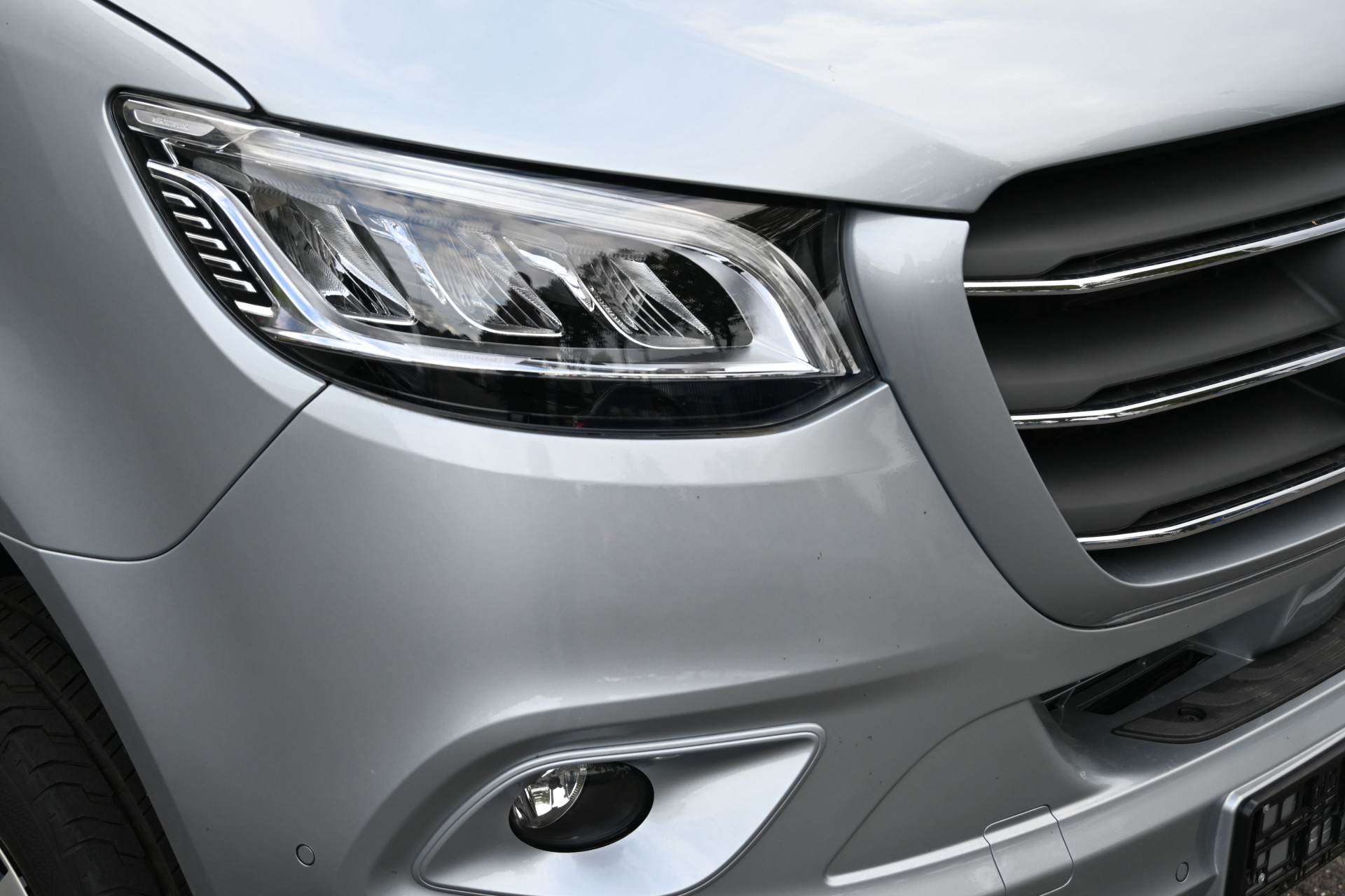 Mercedes-Benz Sprinter 9