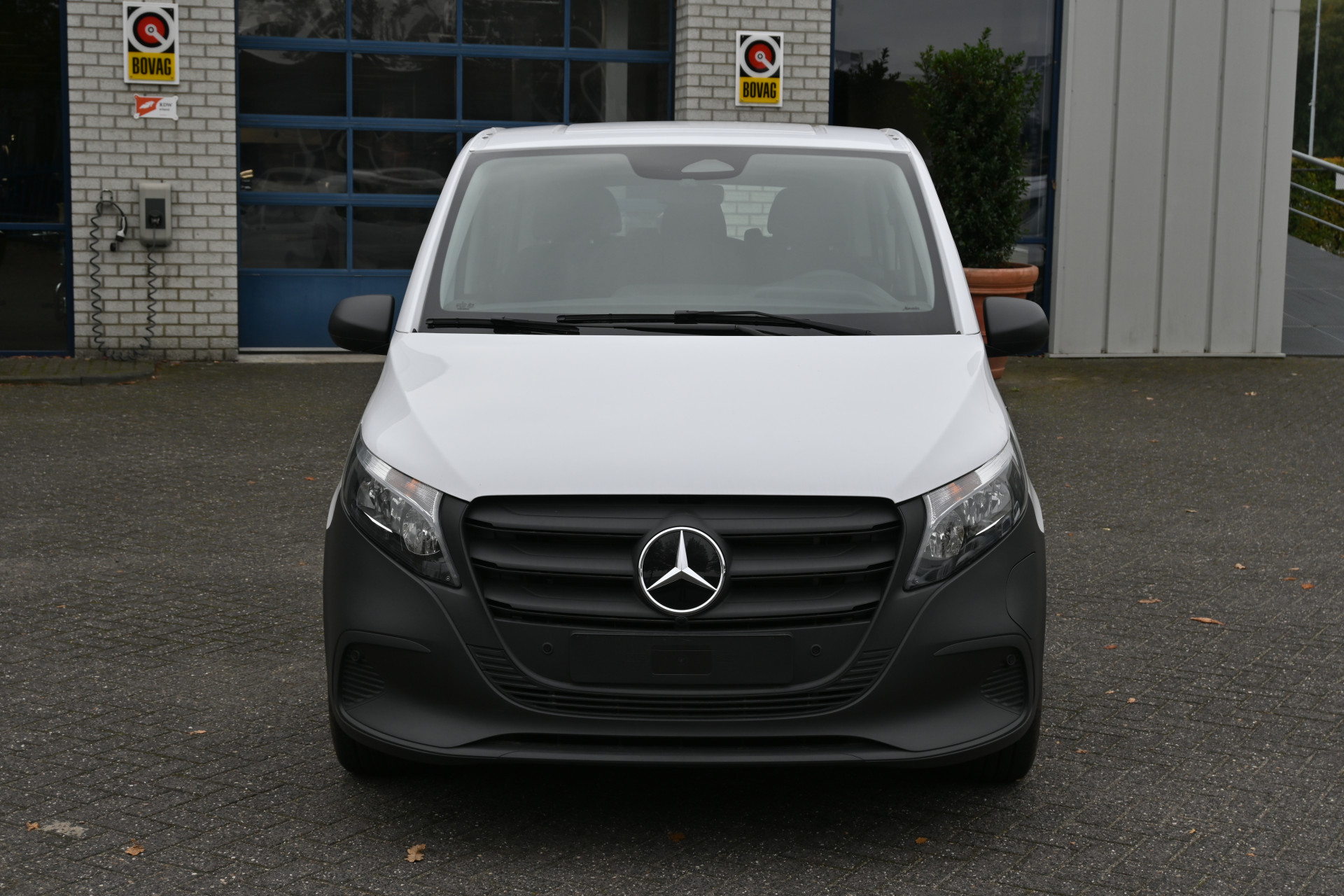 Mercedes-Benz EVITO TOURER 1