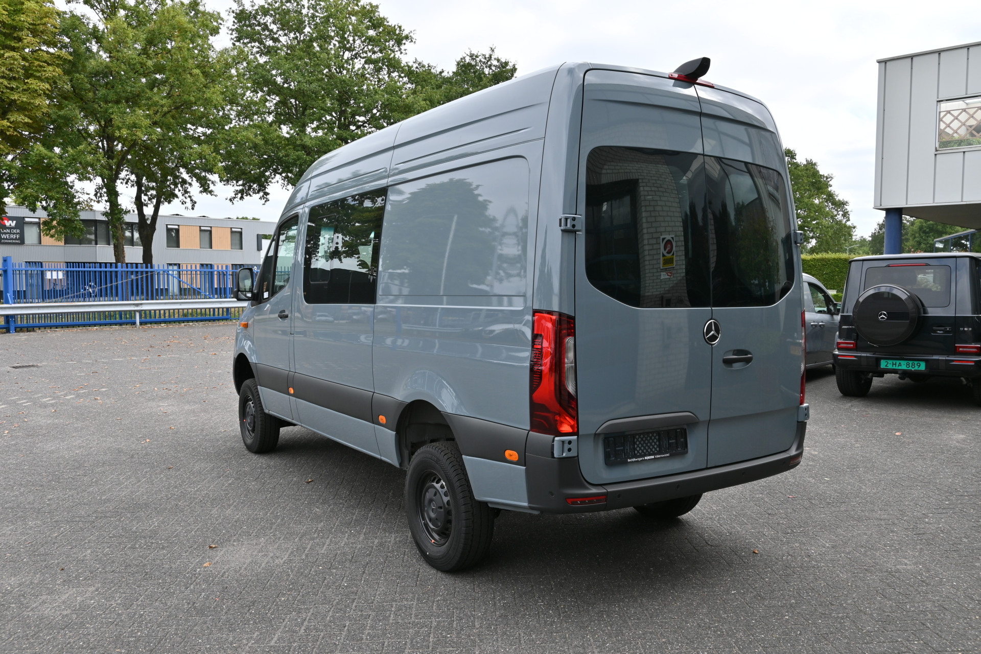 Mercedes-Benz Sprinter 4
