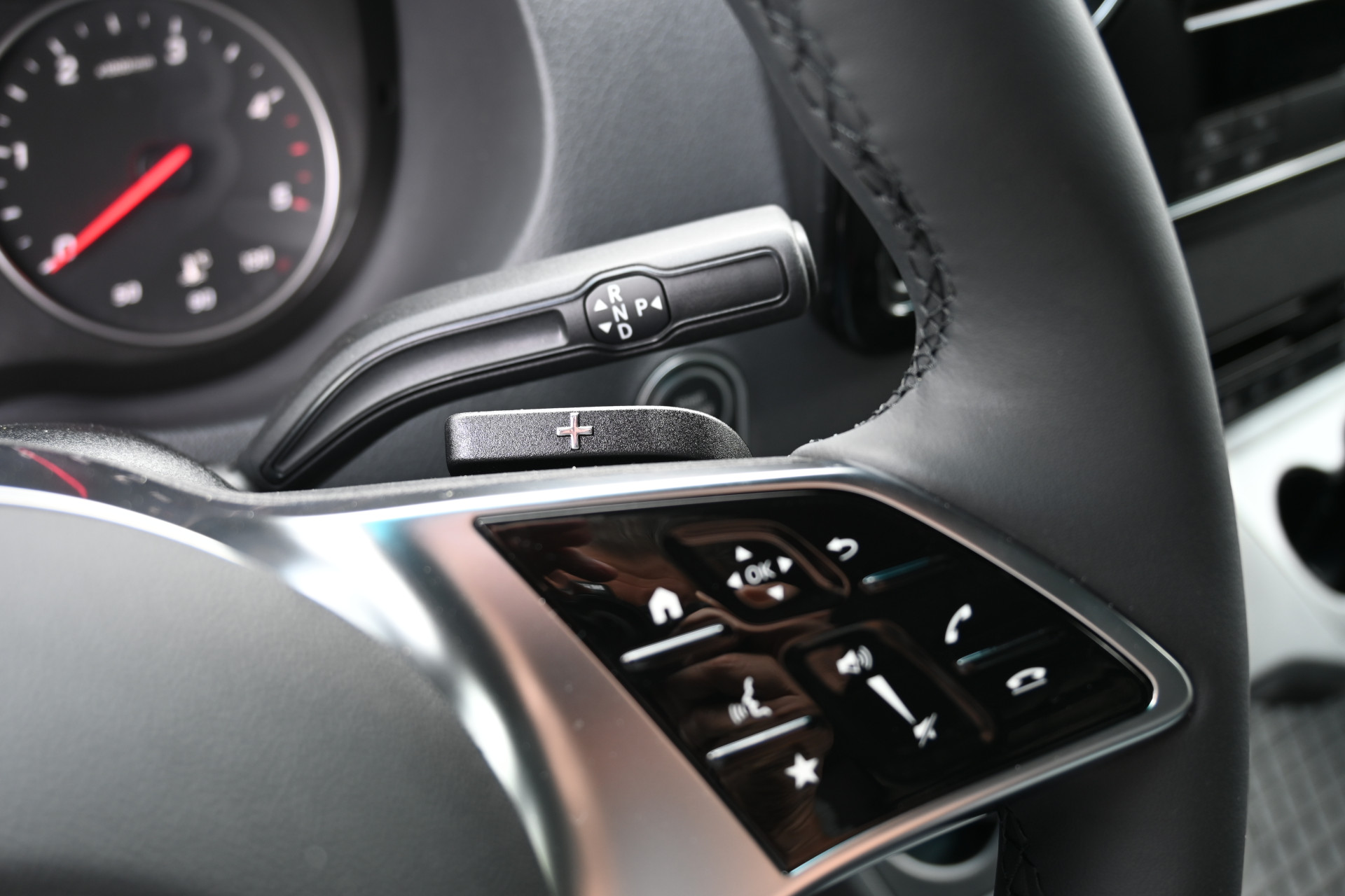 Mercedes-Benz Sprinter 9