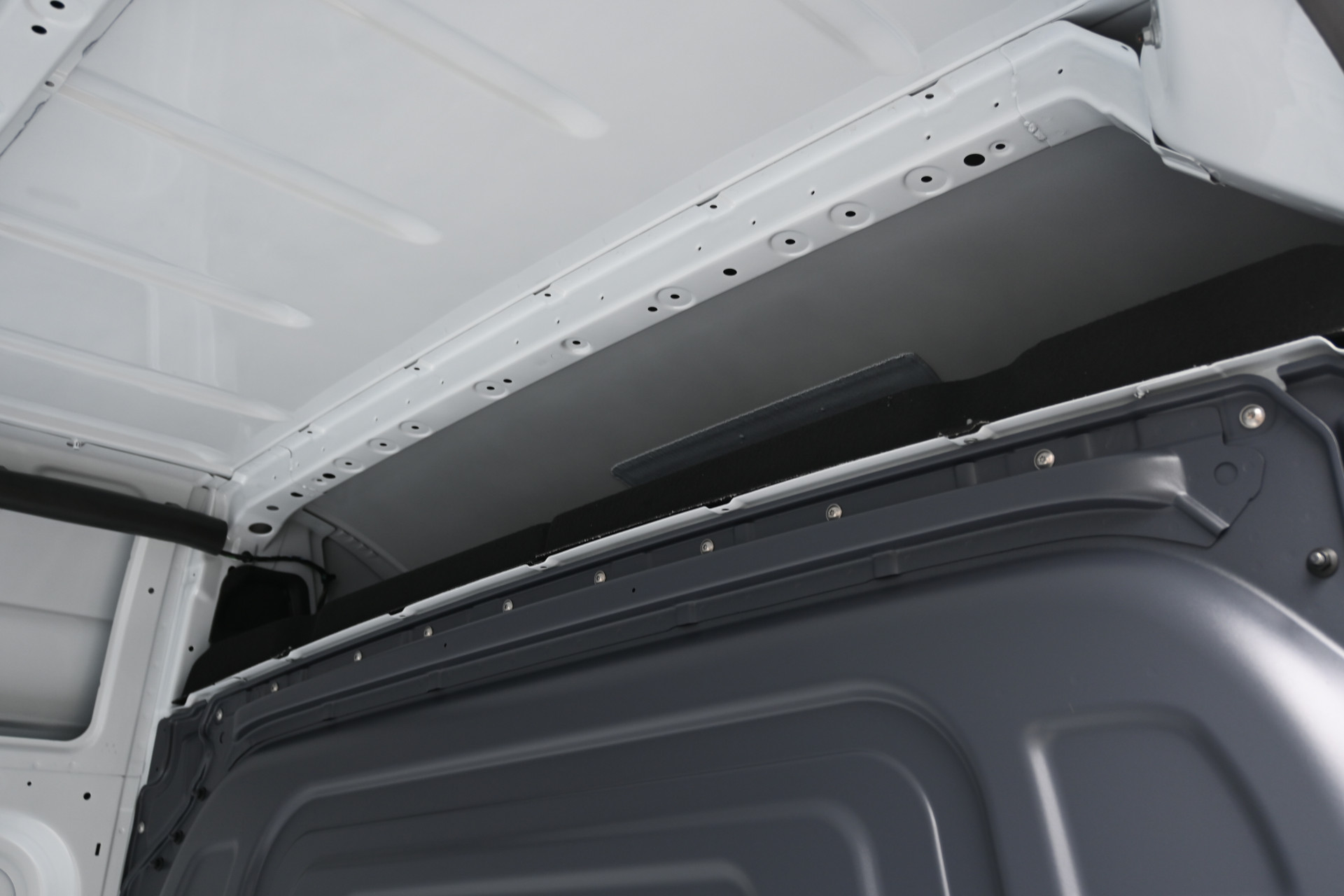 Mercedes-Benz Sprinter 11