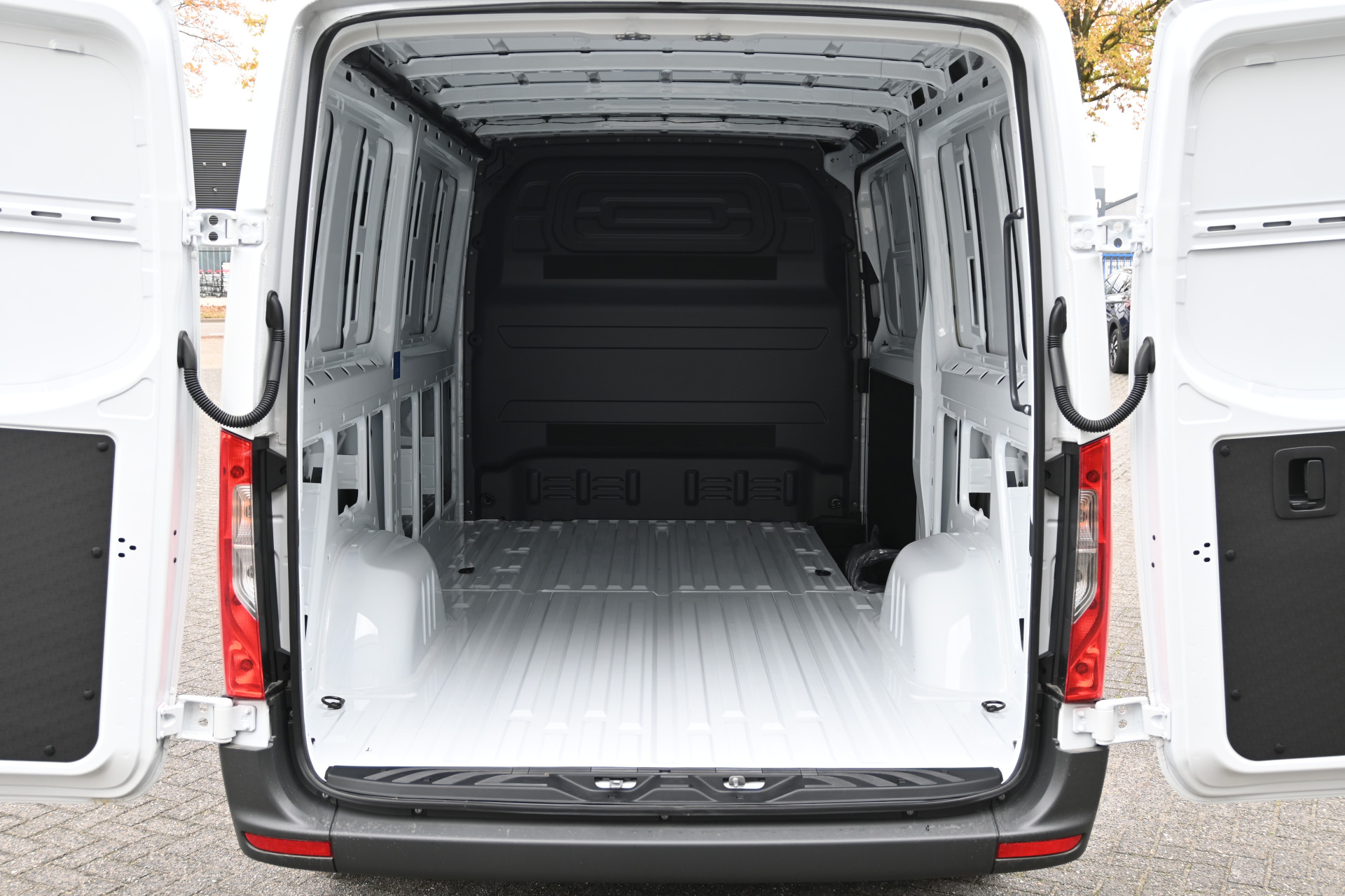 Mercedes-Benz Sprinter 10