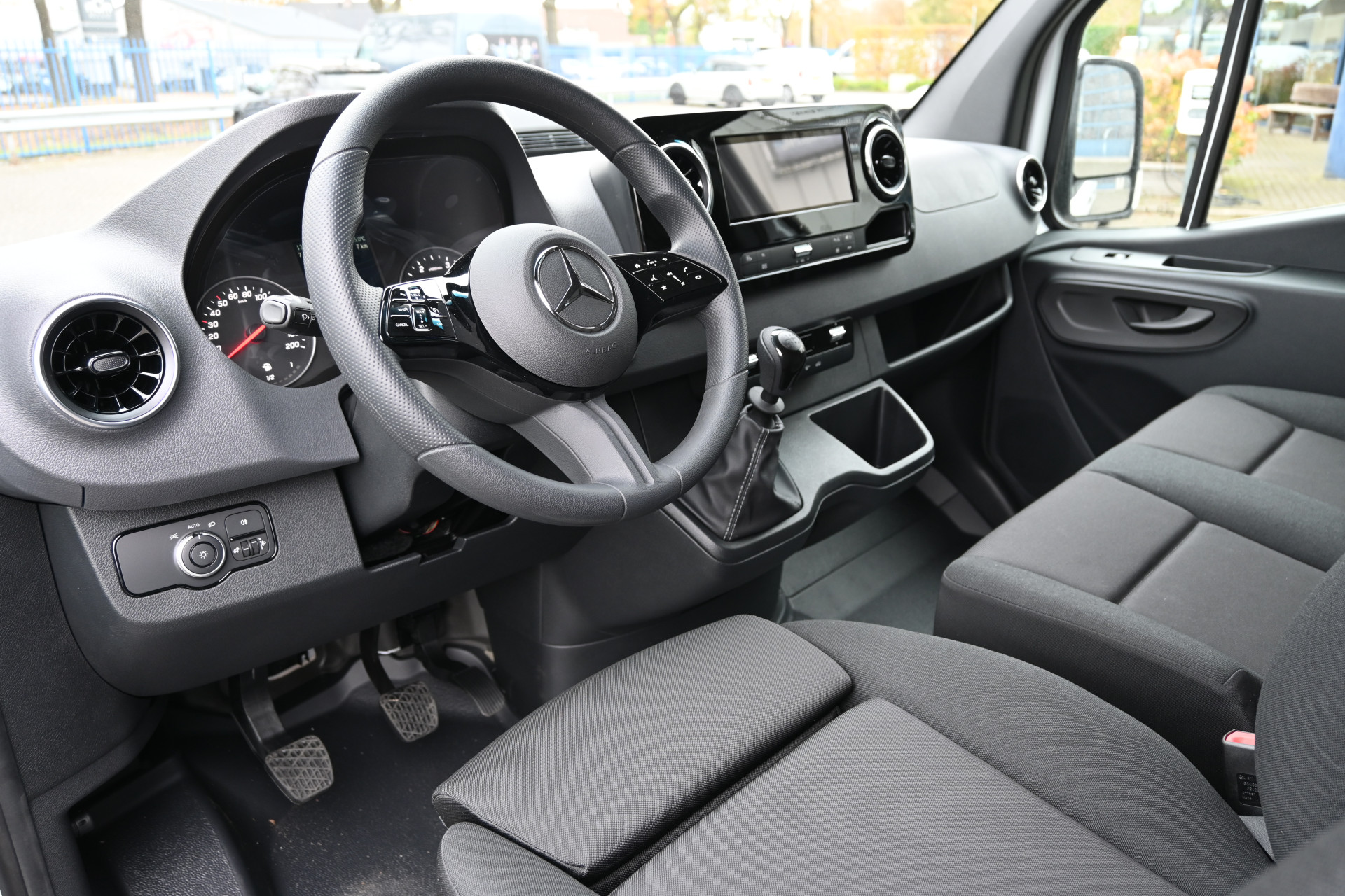 Mercedes-Benz Sprinter 3