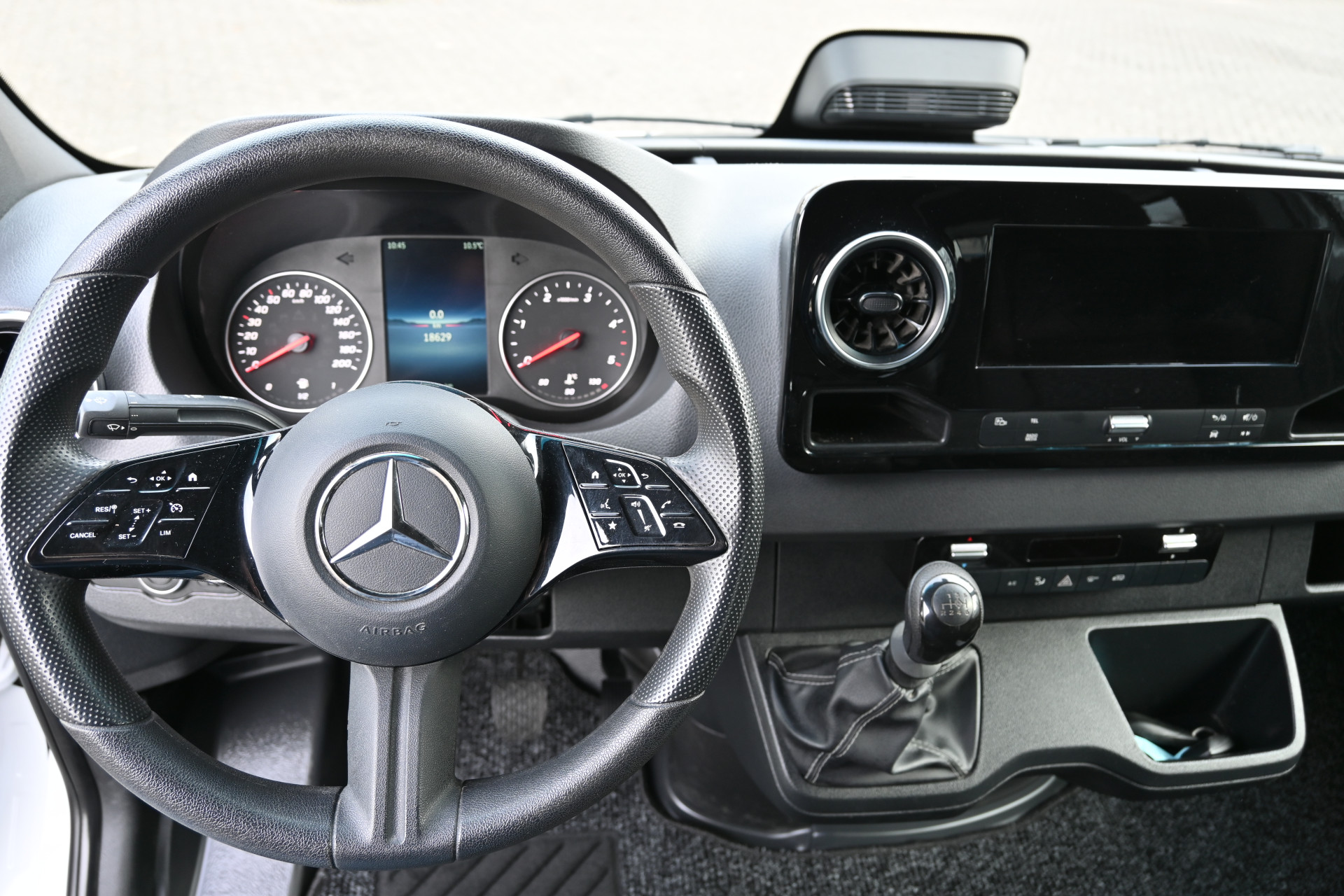 Mercedes-Benz Sprinter 12