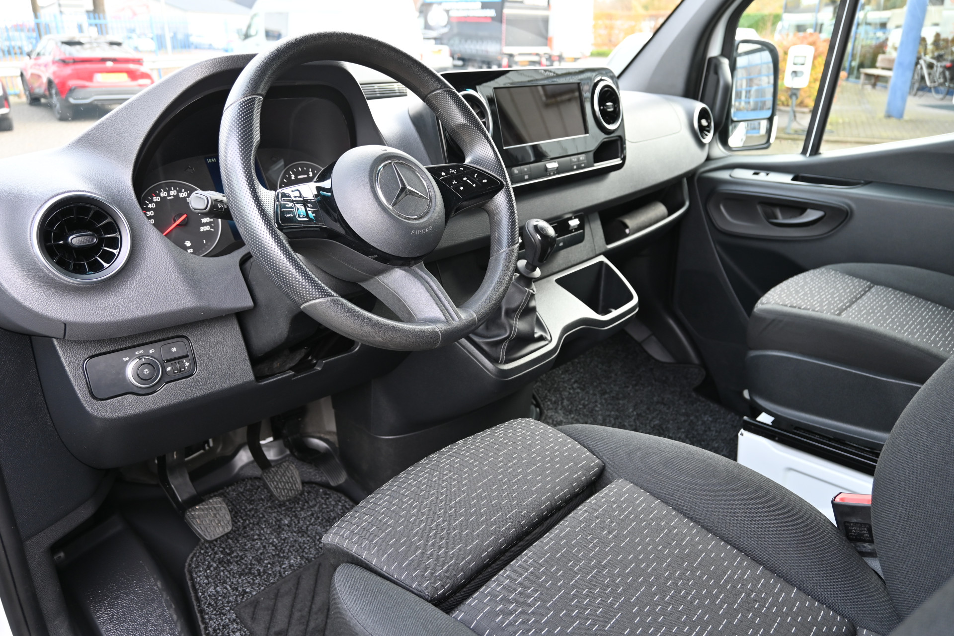 Mercedes-Benz Sprinter 3