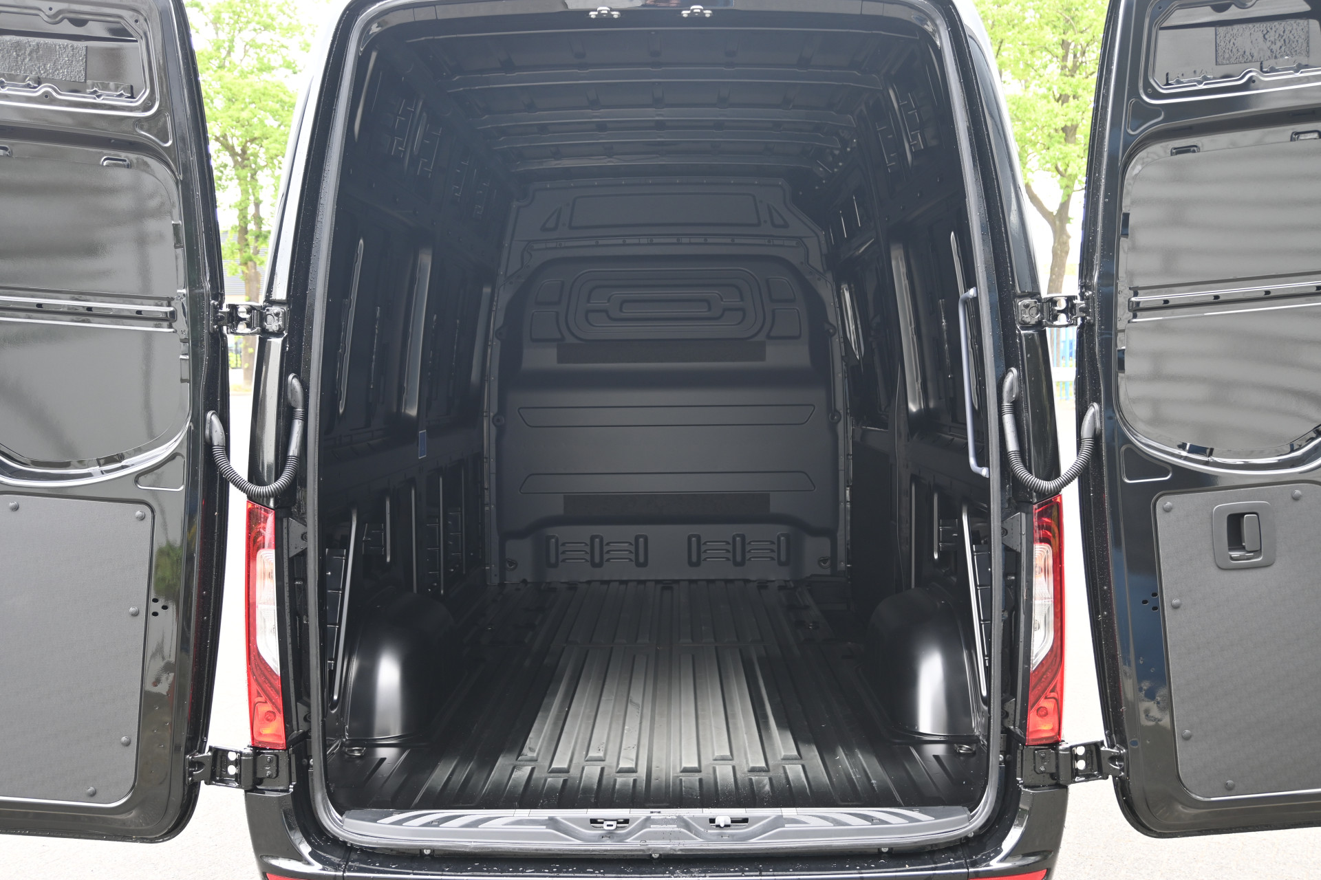 Mercedes-Benz Sprinter 12