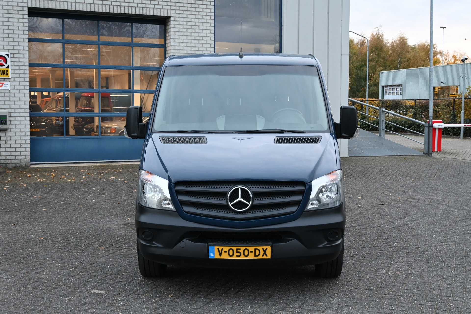 Mercedes-Benz Sprinter 1
