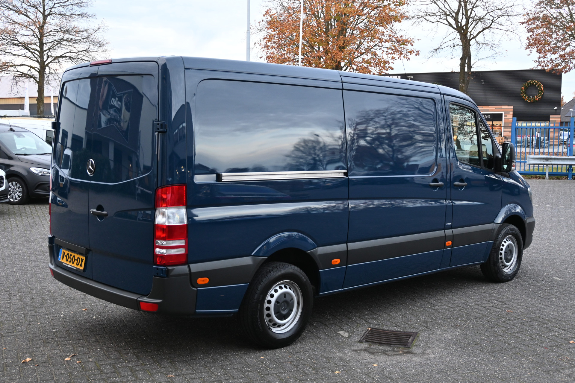 Mercedes-Benz Sprinter 2