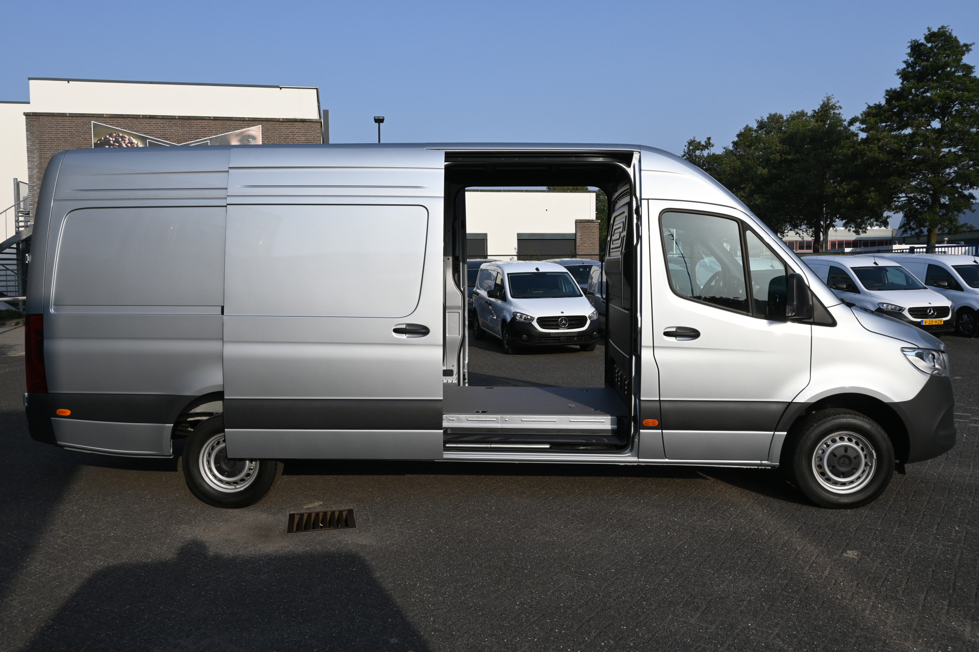 Mercedes-Benz Sprinter 1