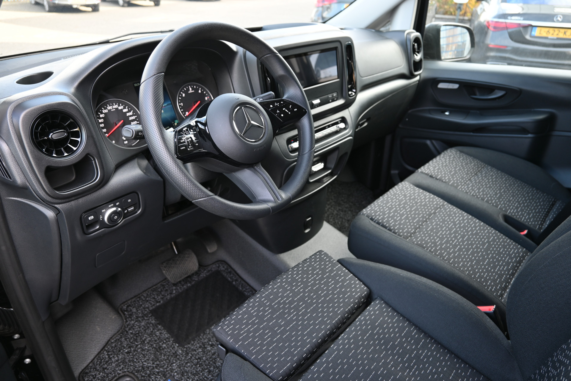 Mercedes-Benz Vito 3