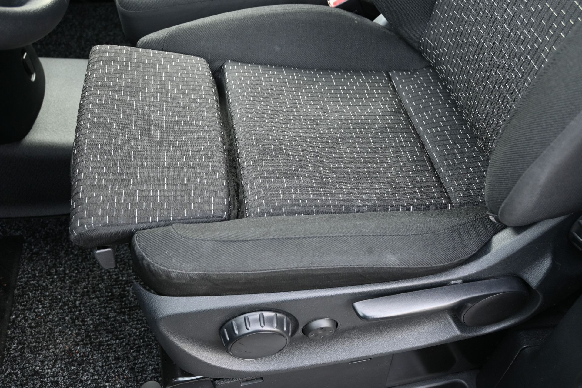 Mercedes-Benz Vito 14