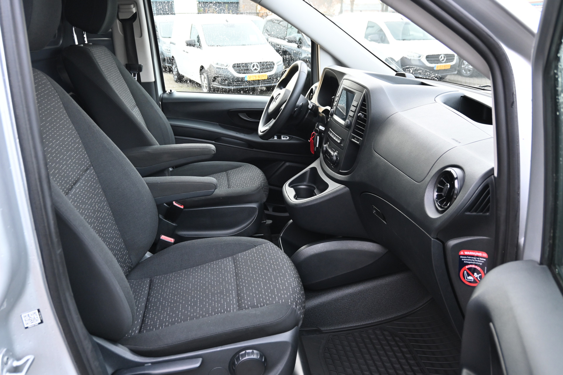 Mercedes-Benz Vito 8