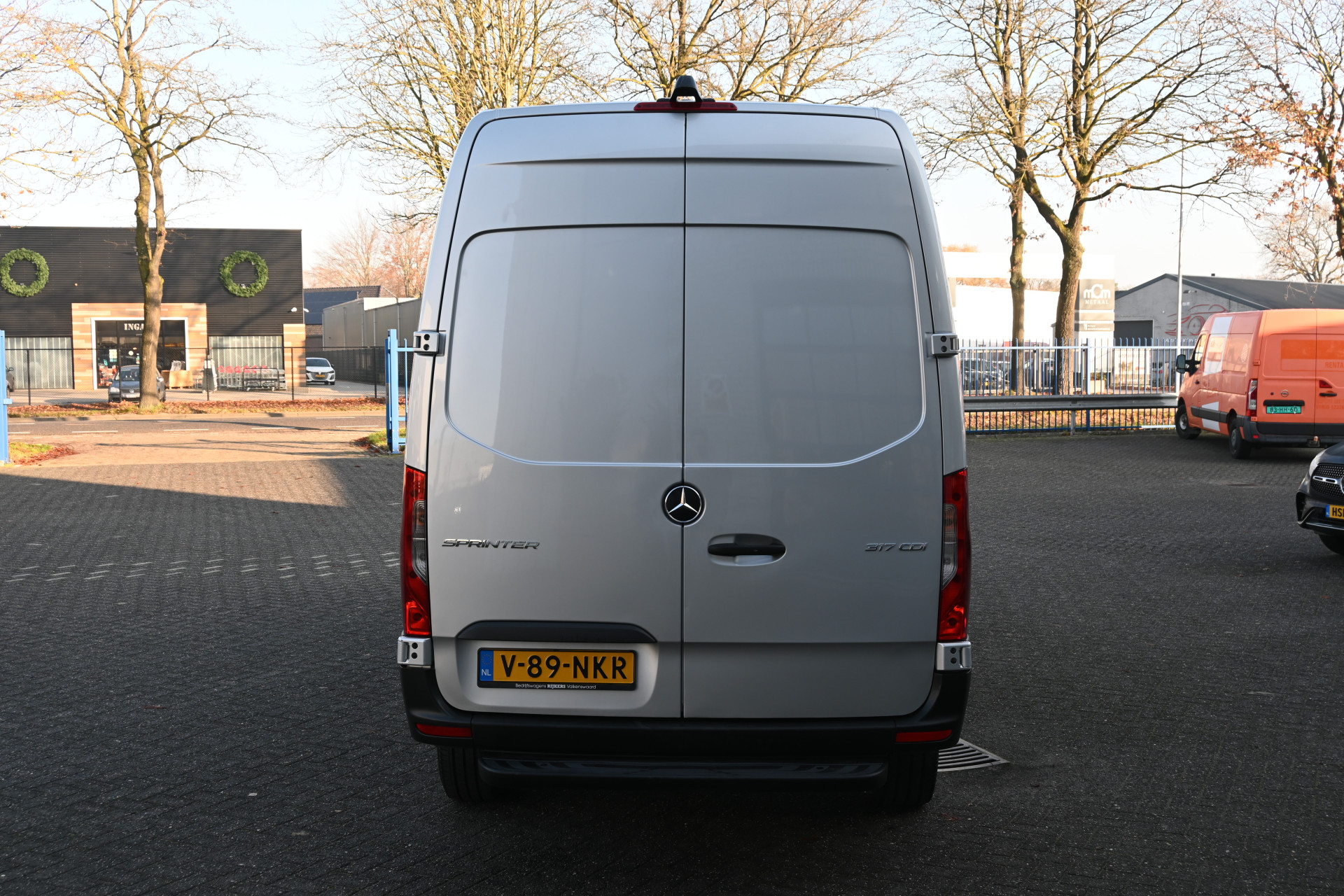 Mercedes-Benz Sprinter 10