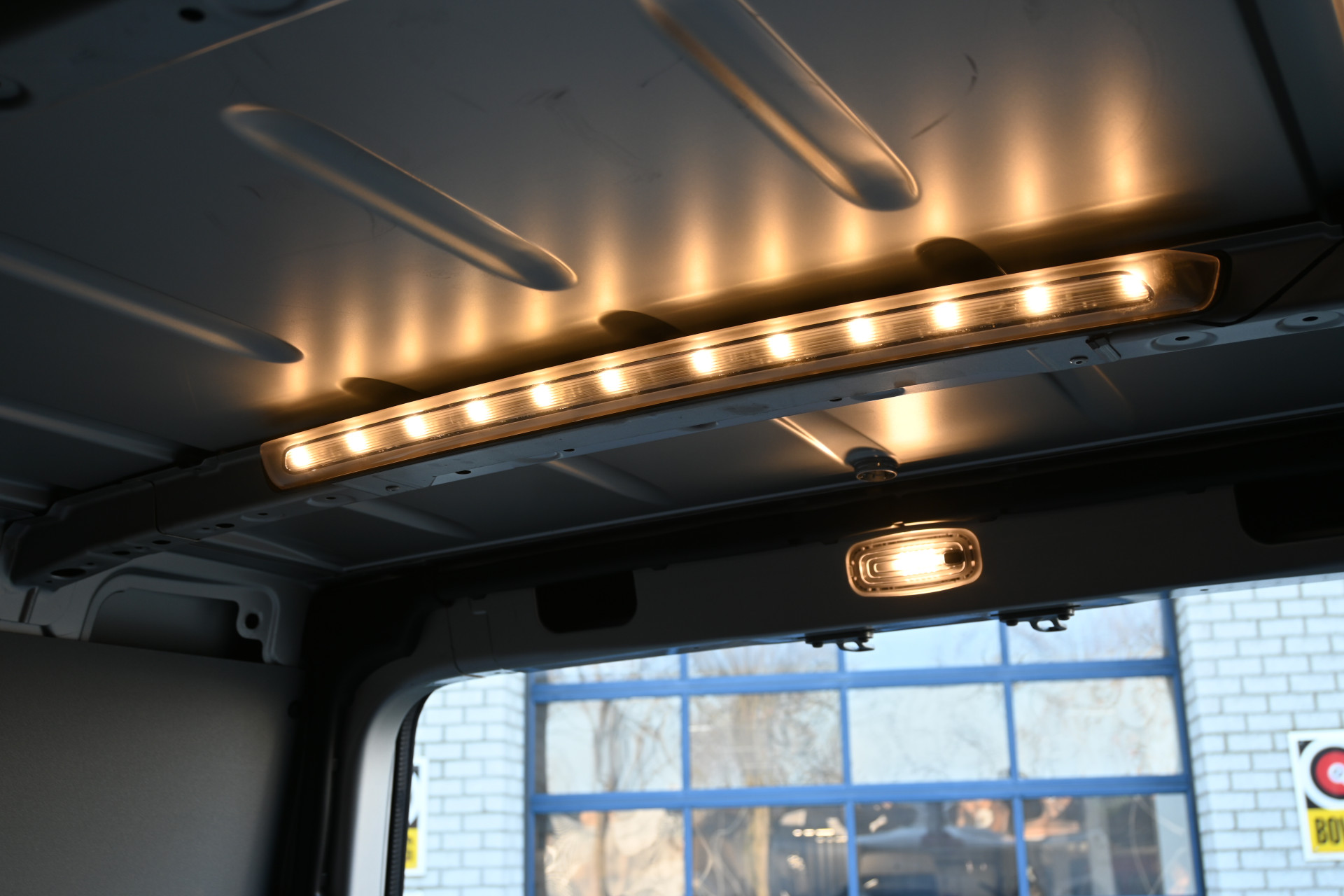 Mercedes-Benz Sprinter 12