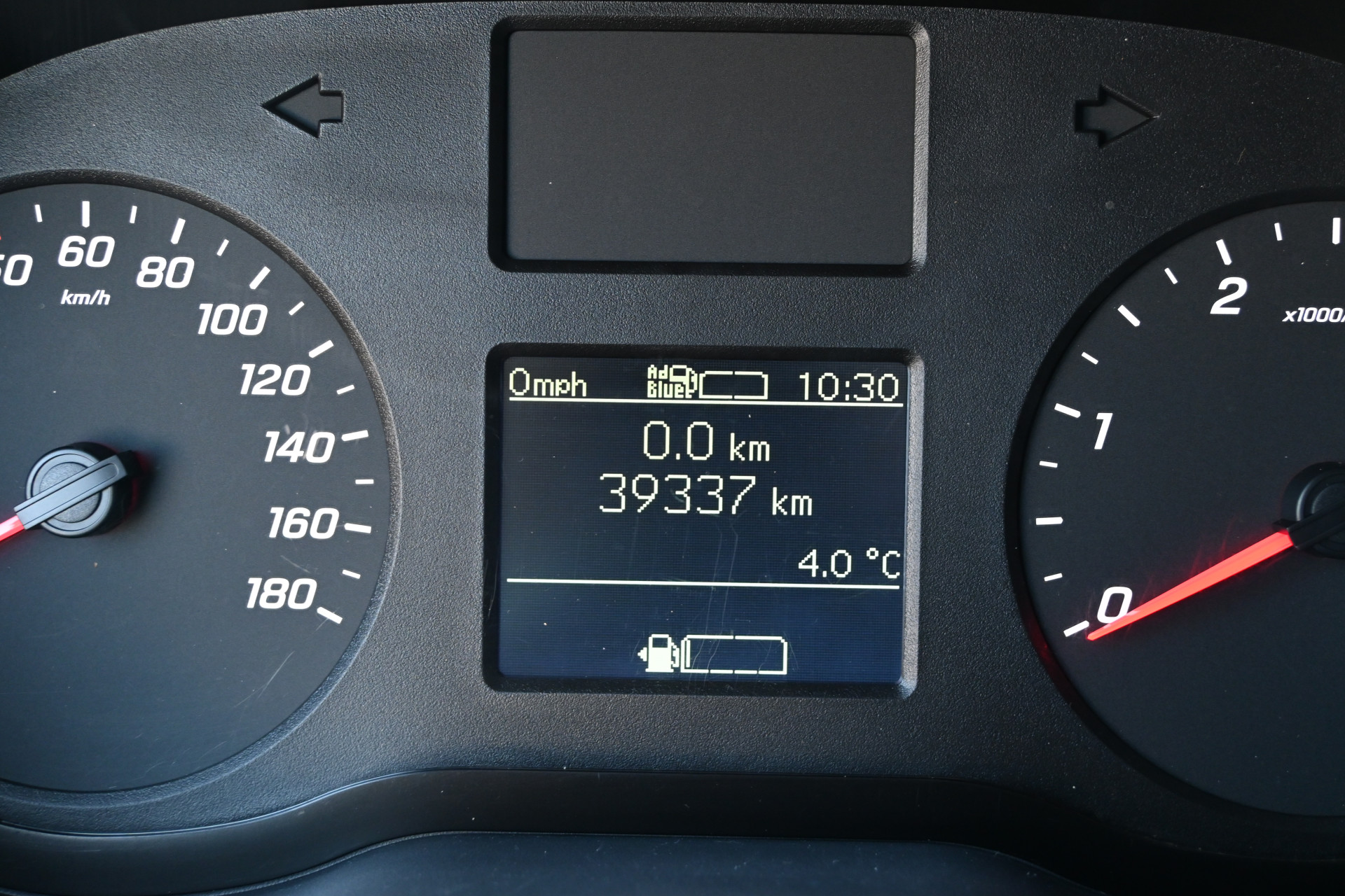 Mercedes-Benz Sprinter 14