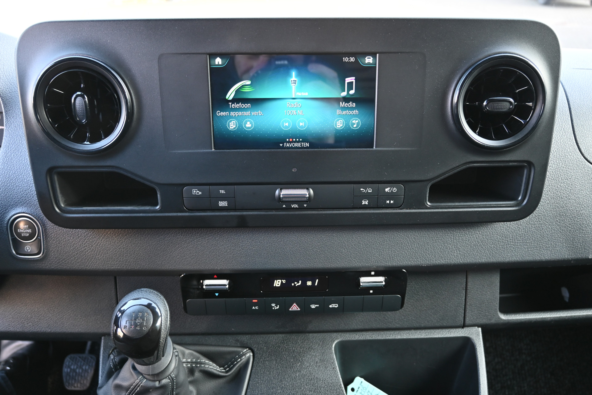 Mercedes-Benz Sprinter 4