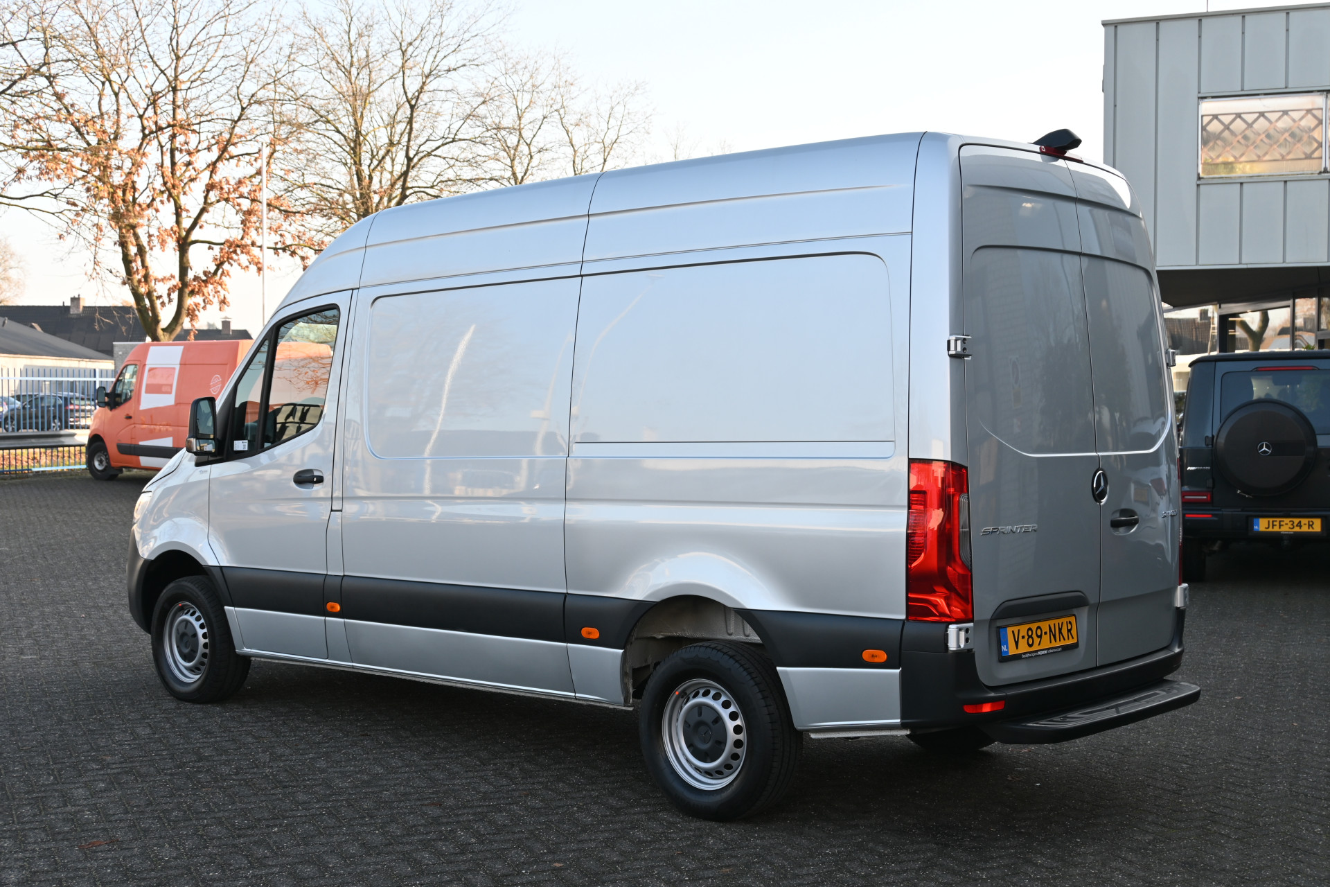 Mercedes-Benz Sprinter 9