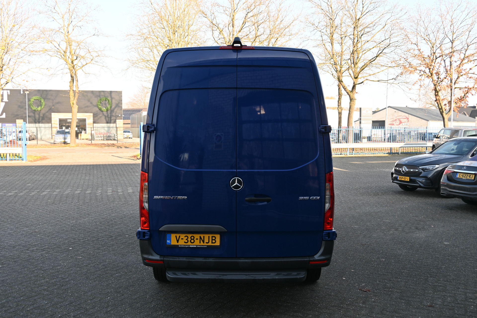 Mercedes-Benz Sprinter 12