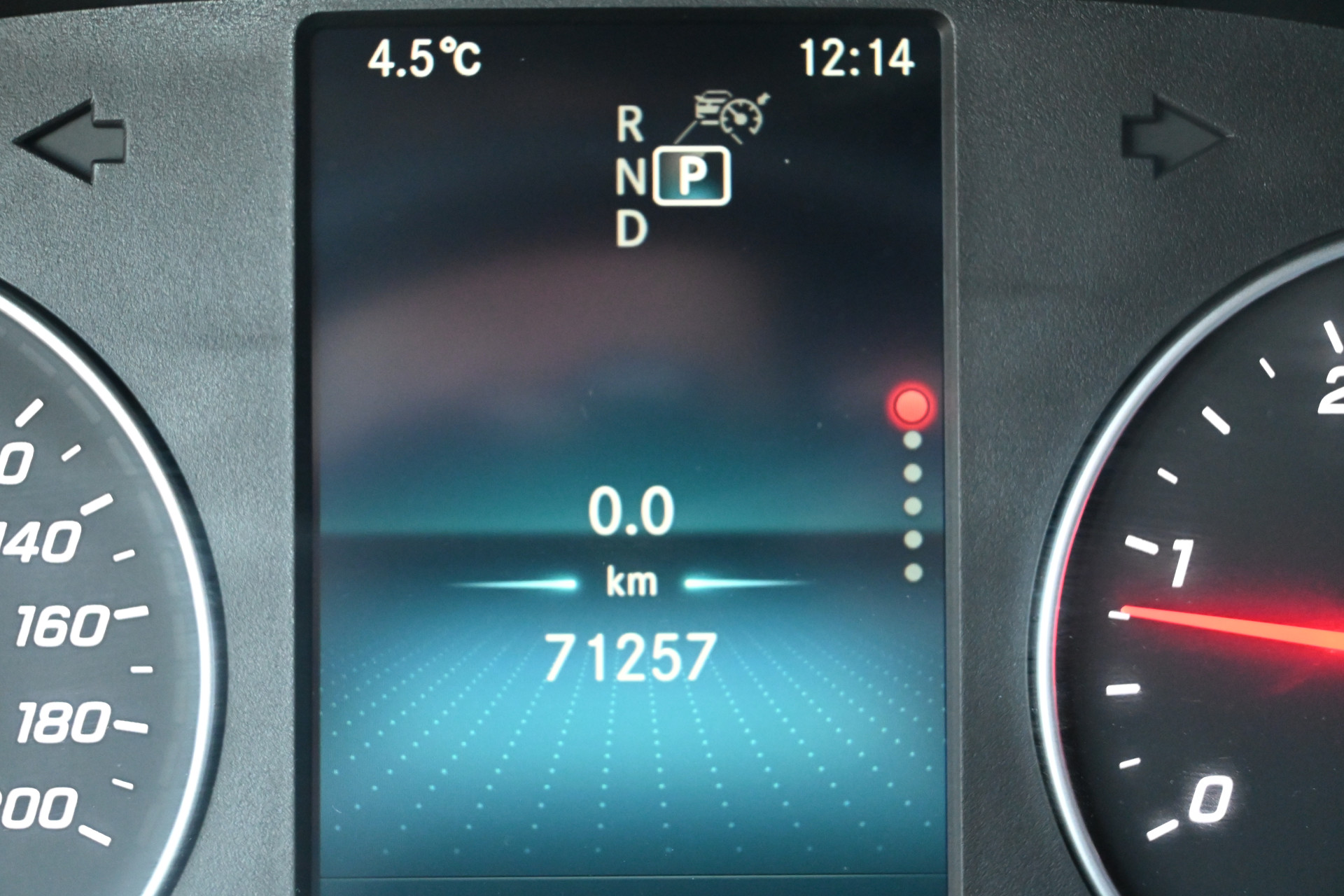 Mercedes-Benz Sprinter 16