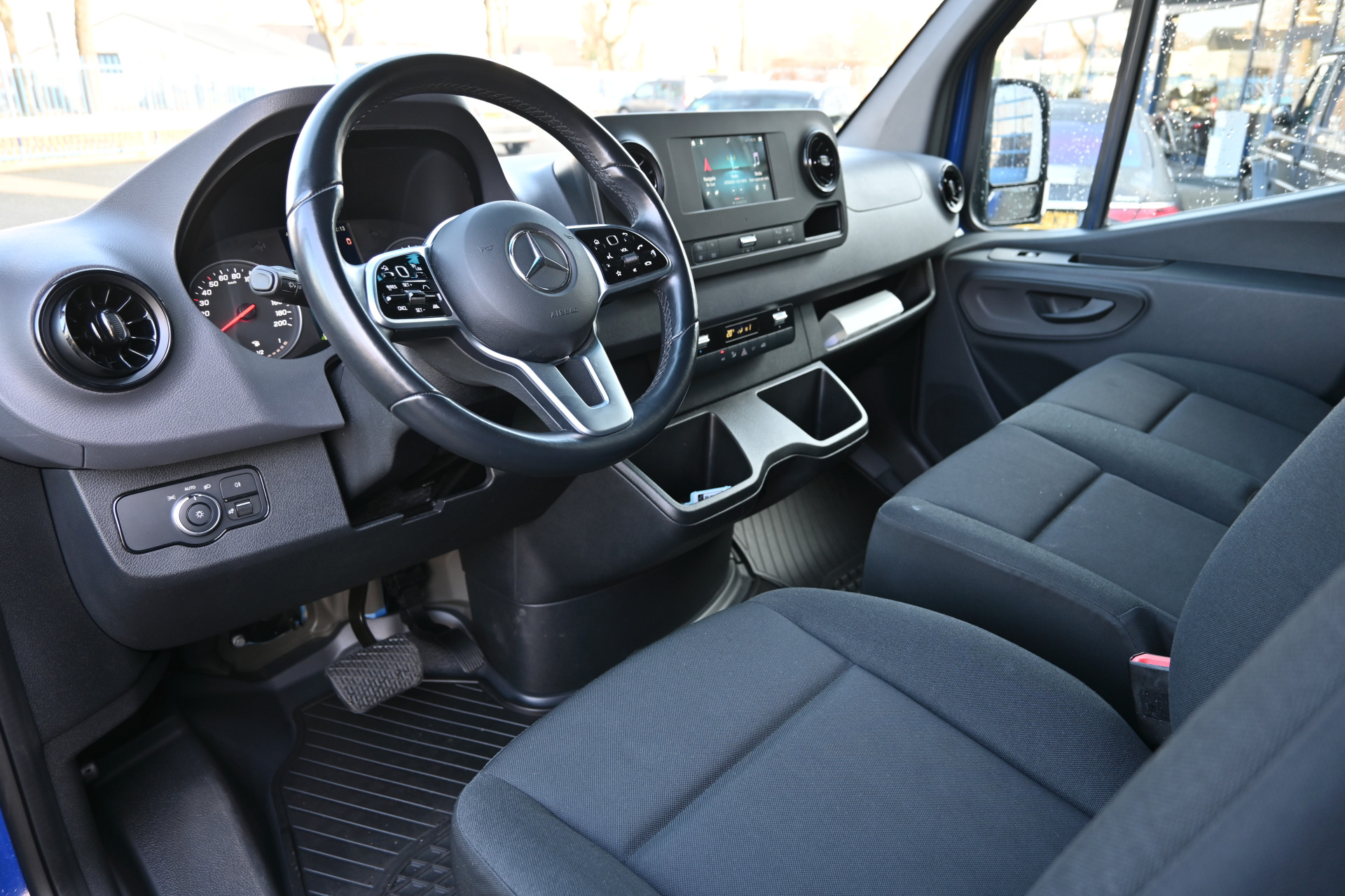 Mercedes-Benz Sprinter 3