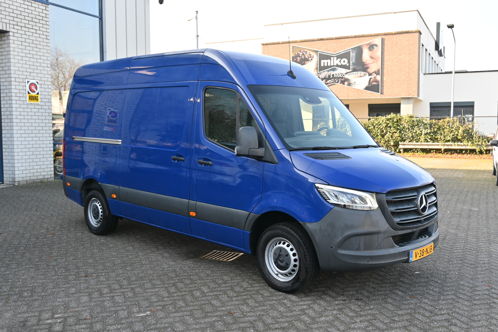 Mercedes-Benz Sprinter 9