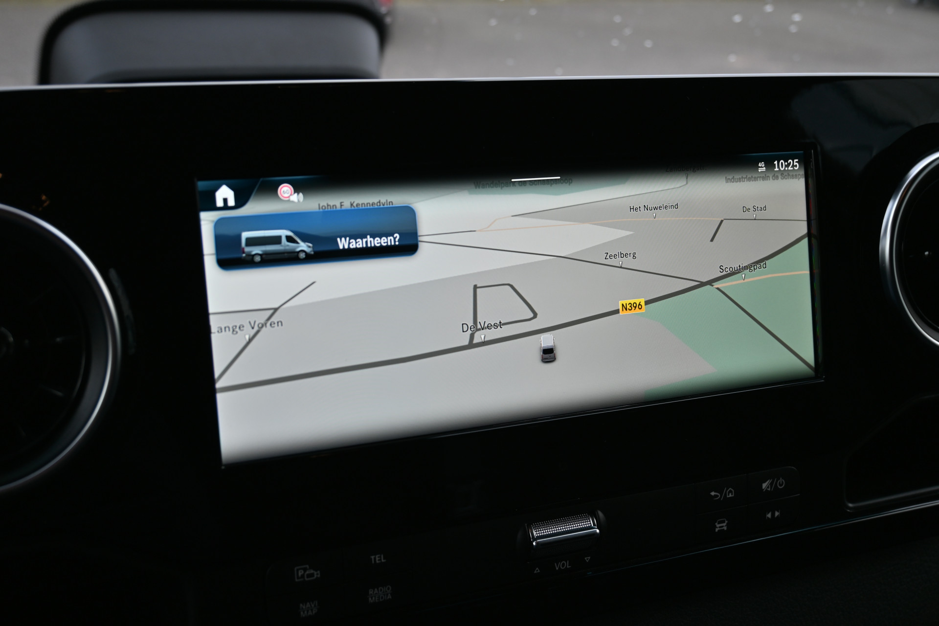 Mercedes-Benz eSprinter 11