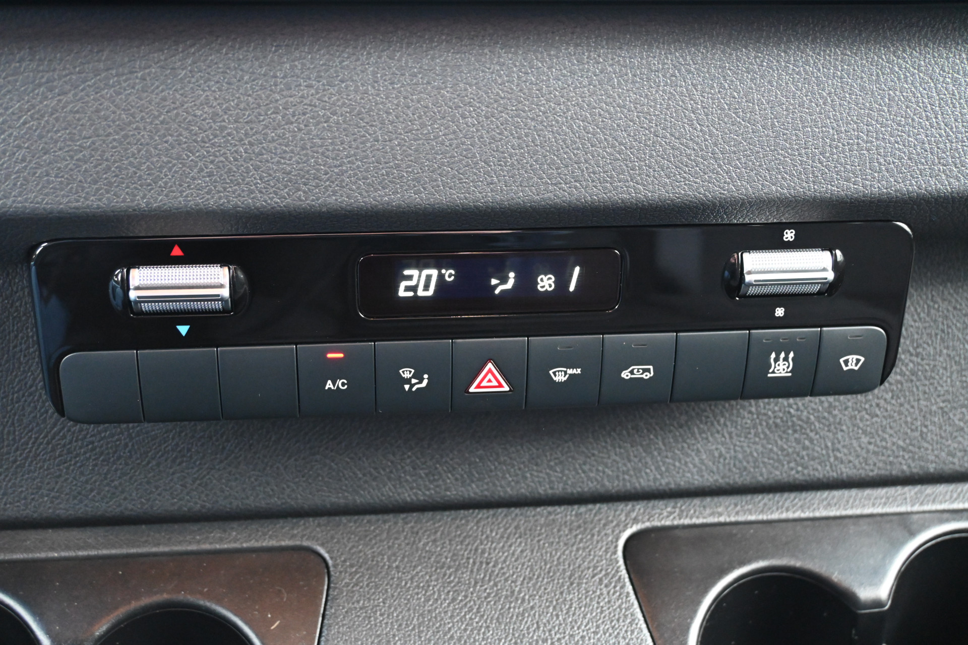 Mercedes-Benz eSprinter 8