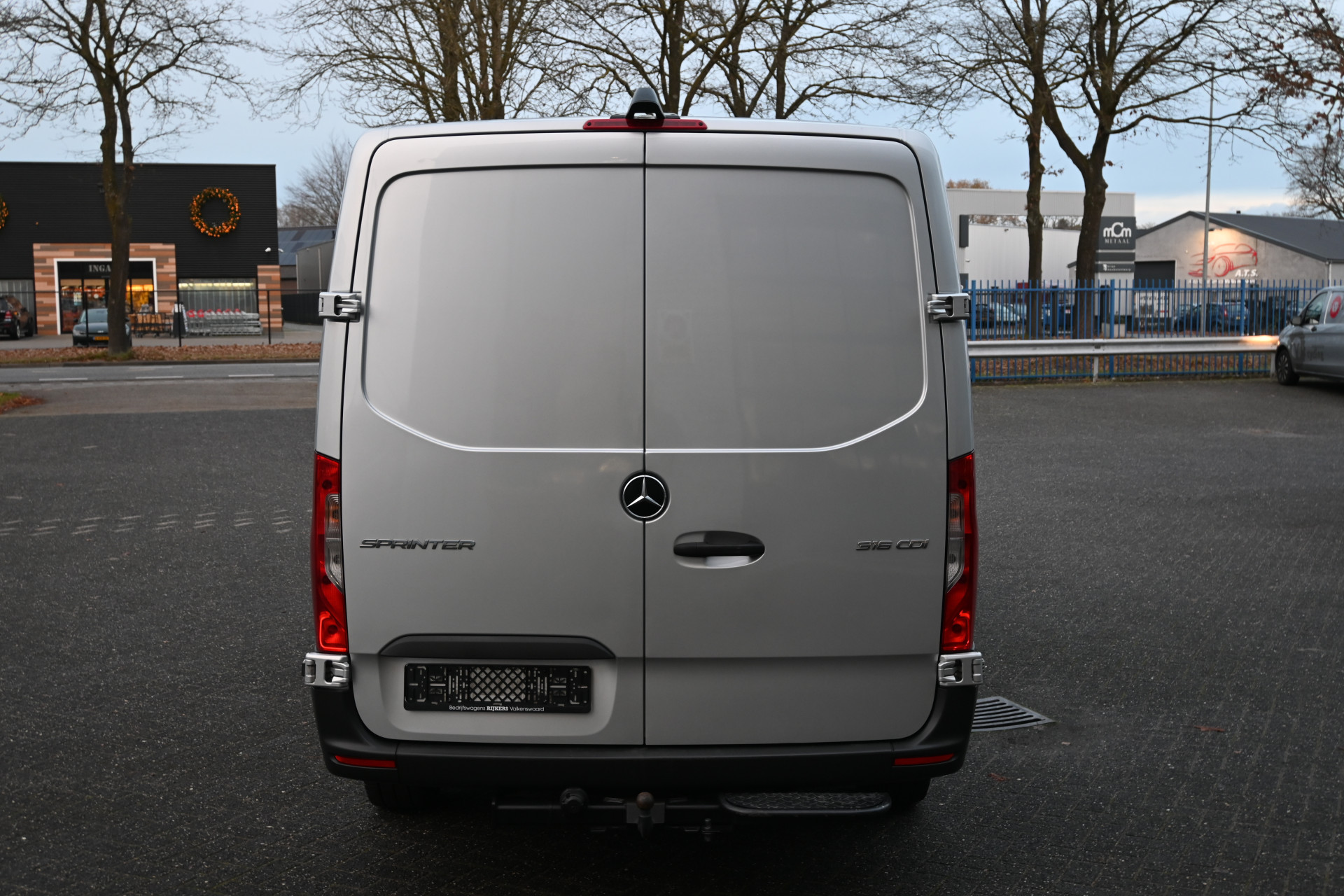 Mercedes-Benz Sprinter 11