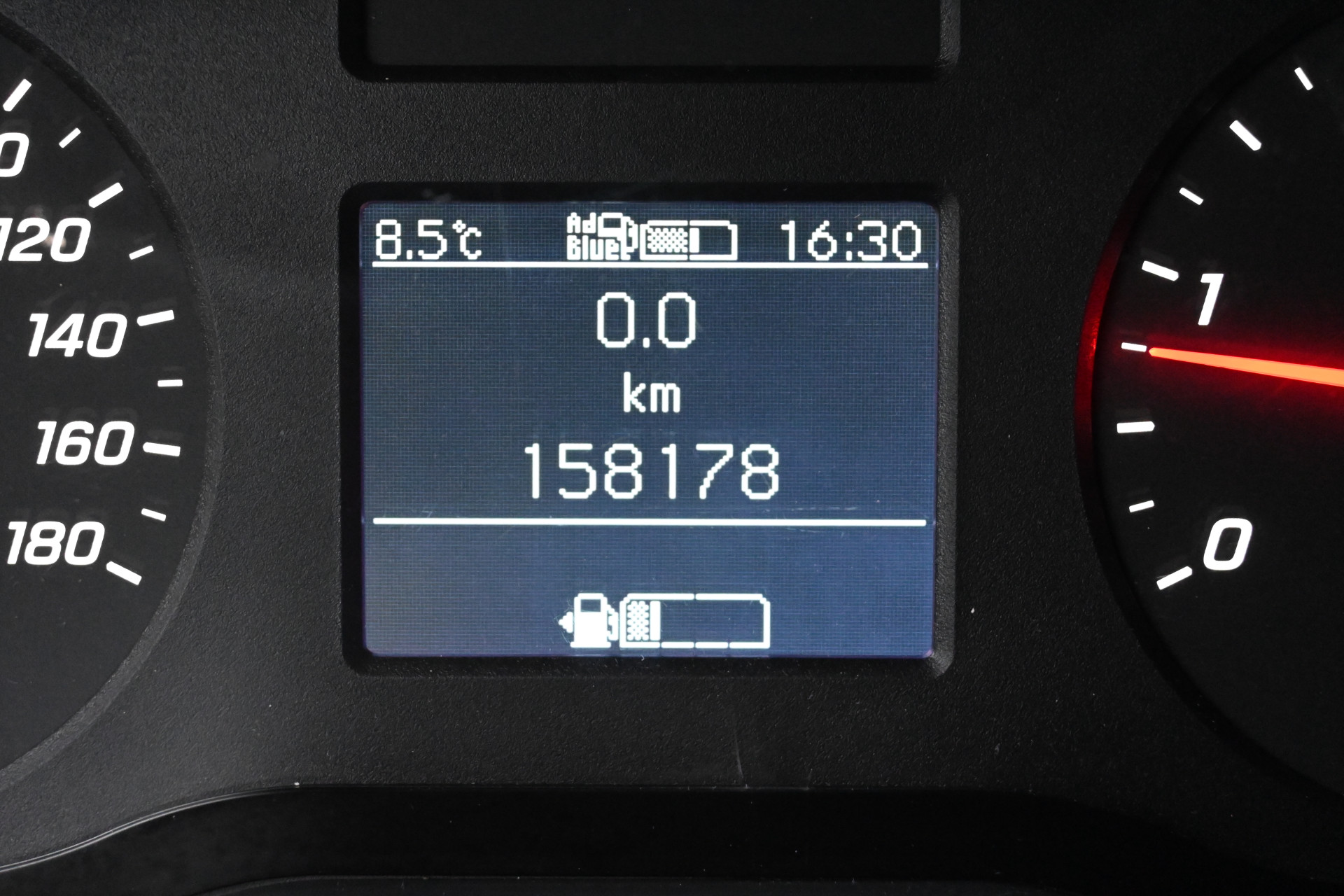 Mercedes-Benz Sprinter 17