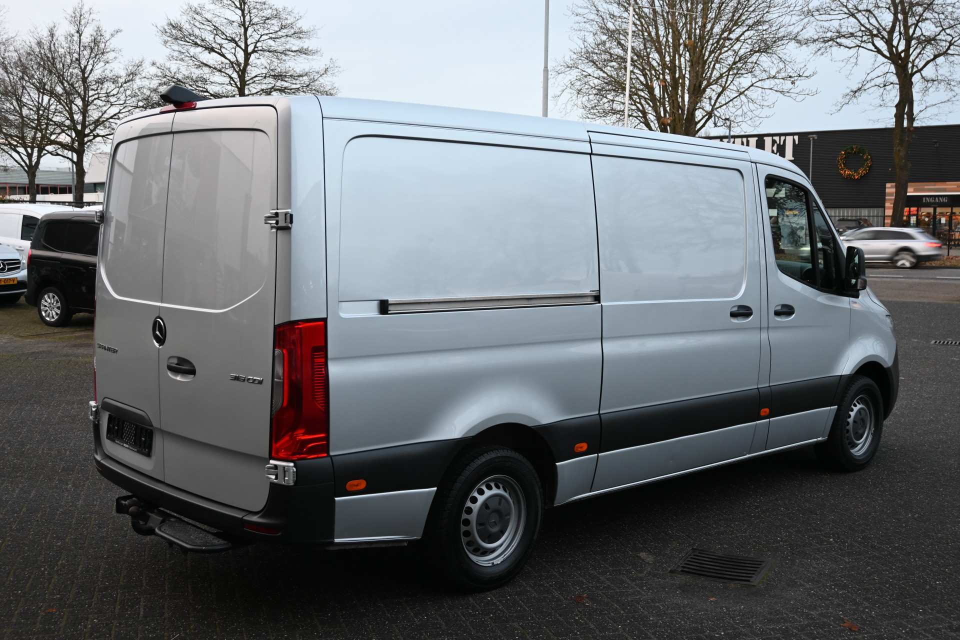 Mercedes-Benz Sprinter 2