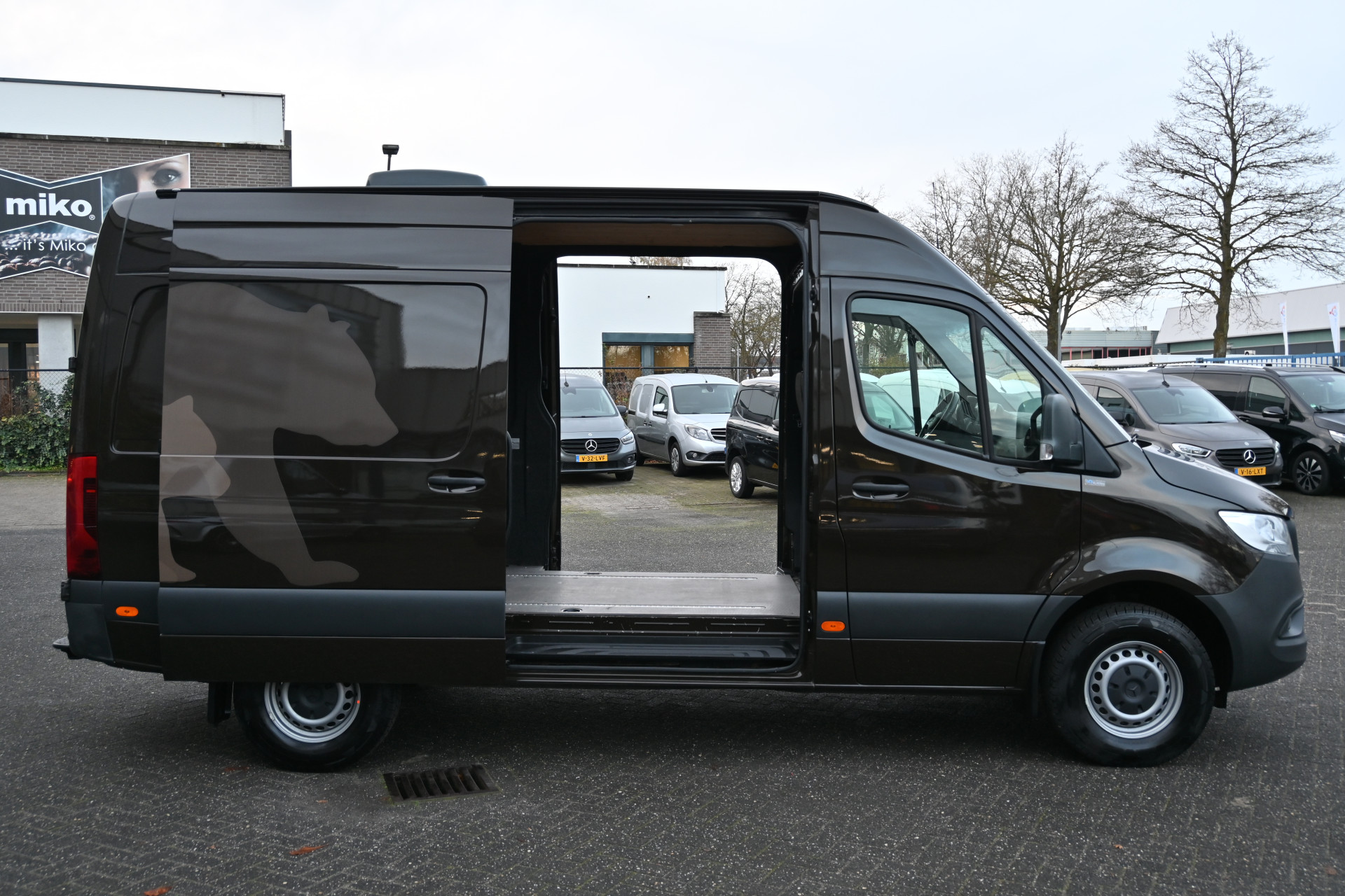 Mercedes-Benz Sprinter 1