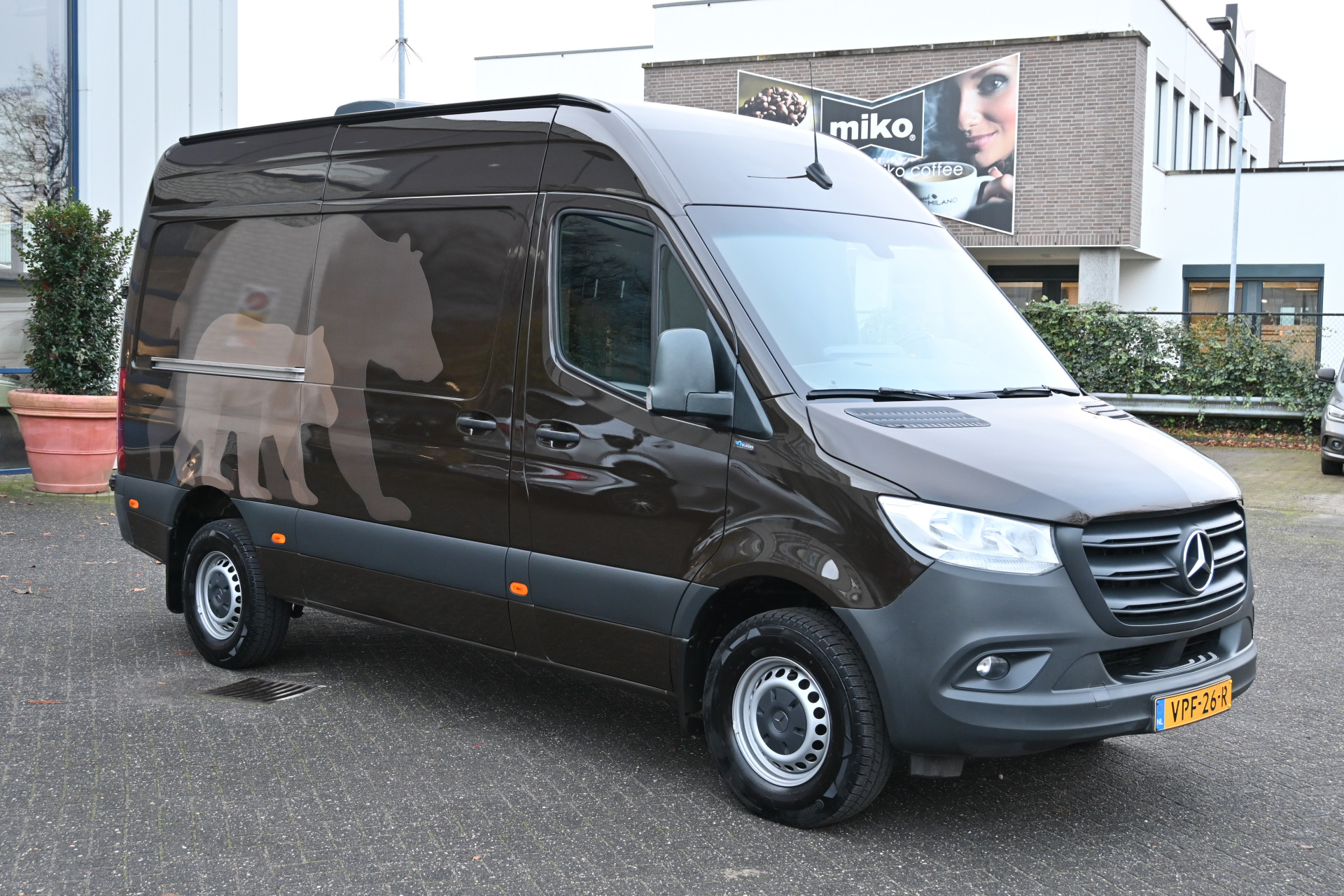 Mercedes-Benz Sprinter 9
