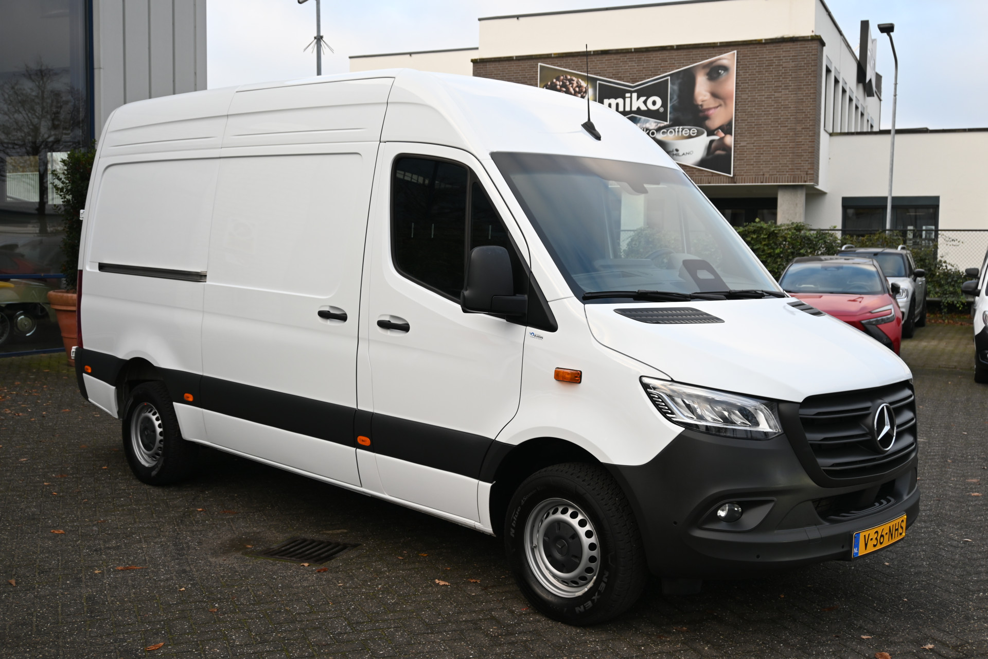 Mercedes-Benz Sprinter 8
