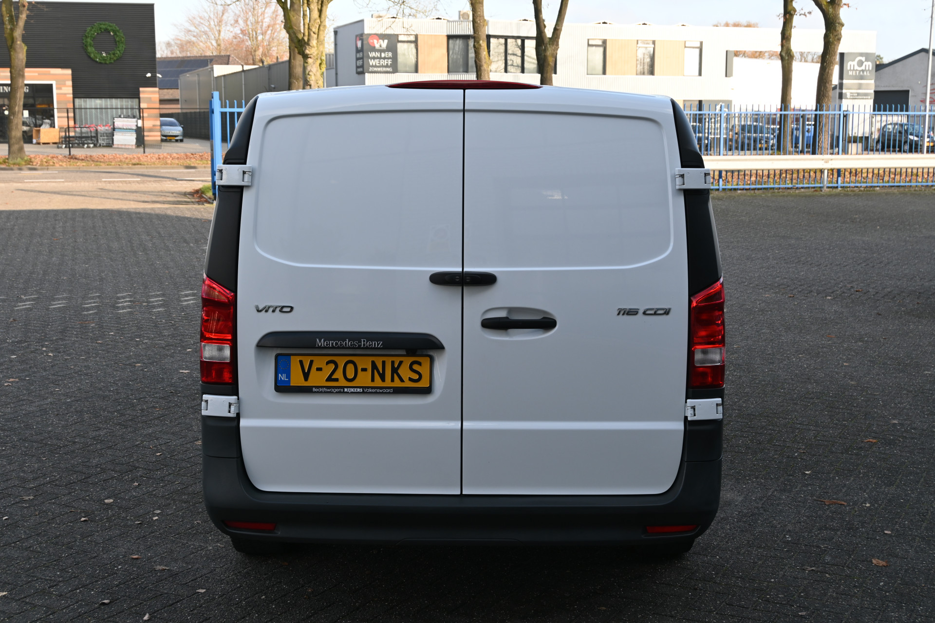 Mercedes-Benz Vito 10