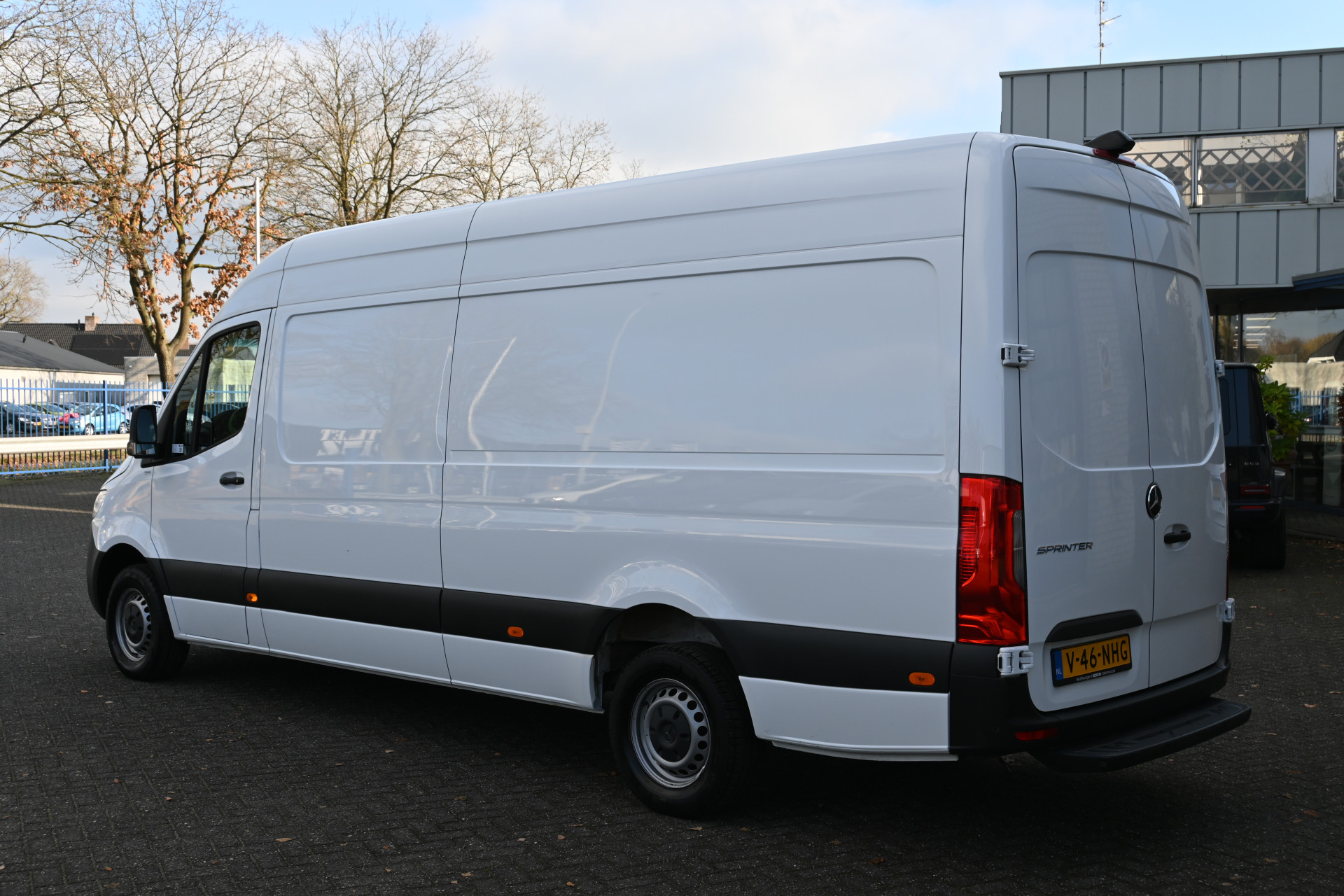 Mercedes-Benz Sprinter 10