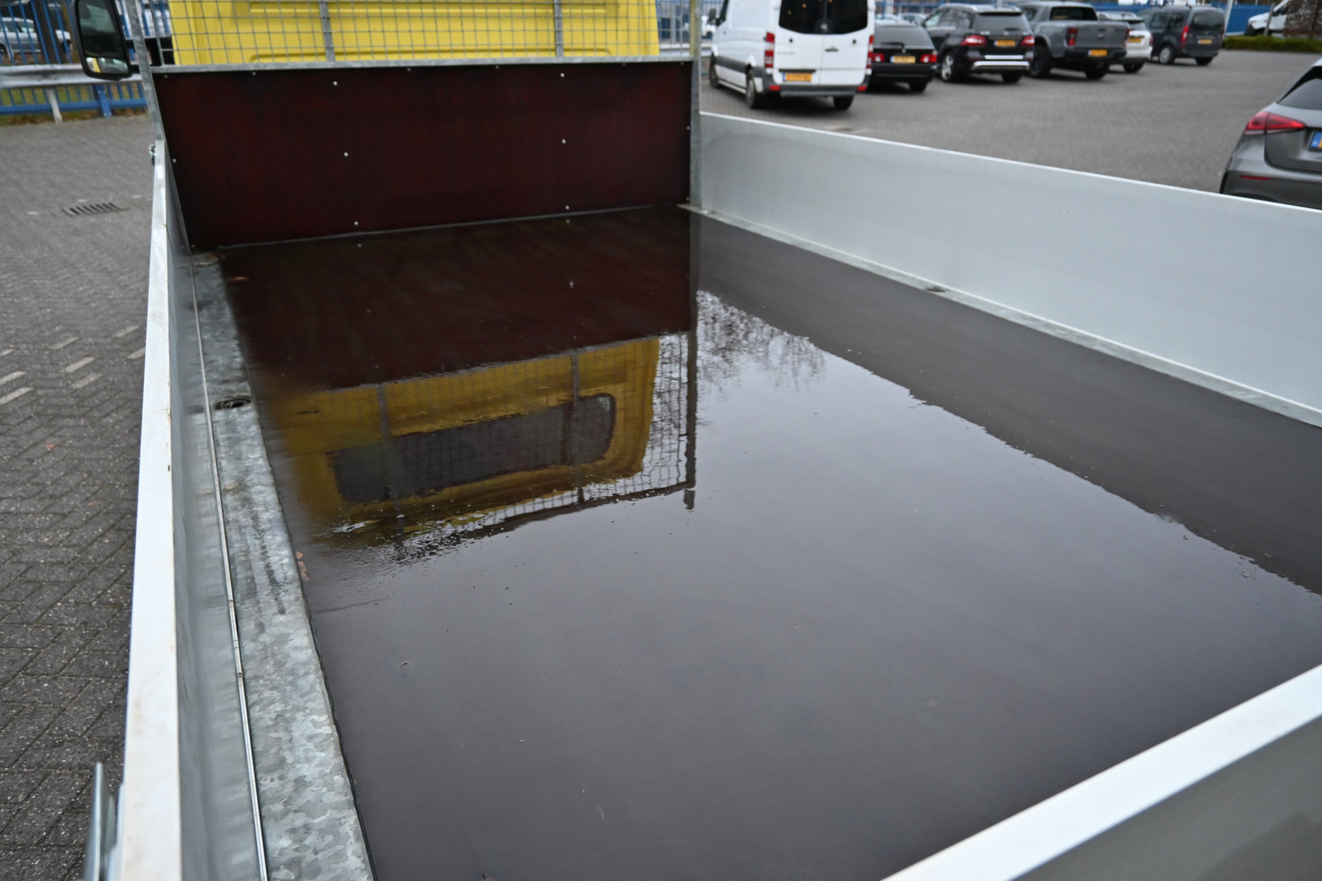 Mercedes-Benz Sprinter 10