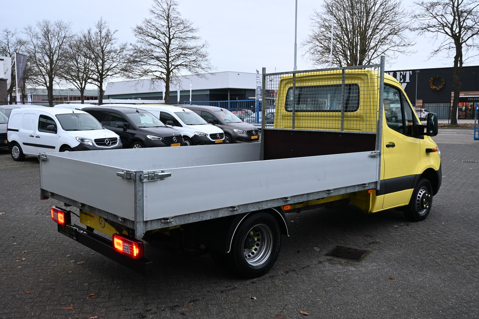 Mercedes-Benz Sprinter 2